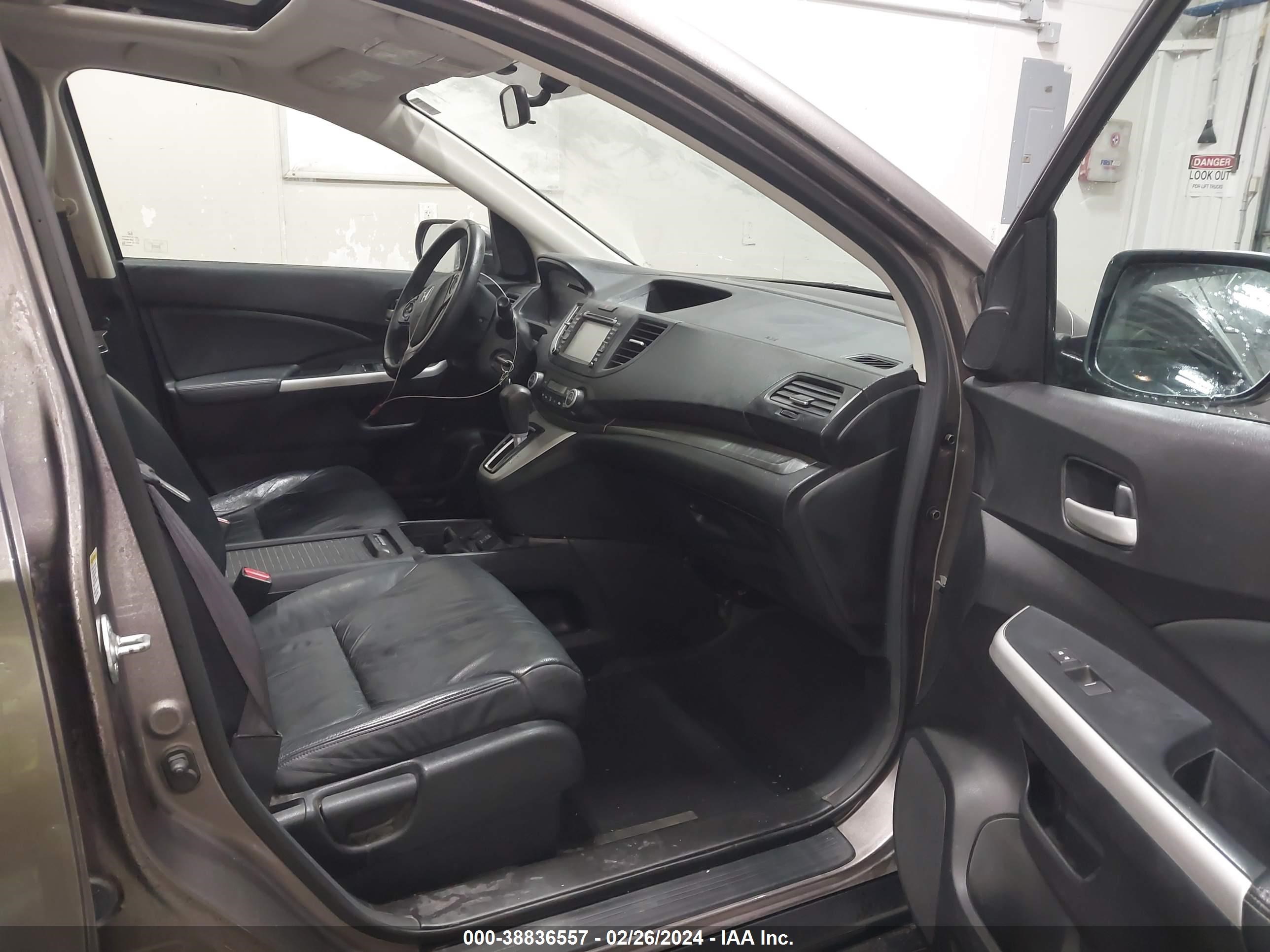 Photo 4 VIN: 5J6RM4H7XCL062703 - HONDA CR-V 