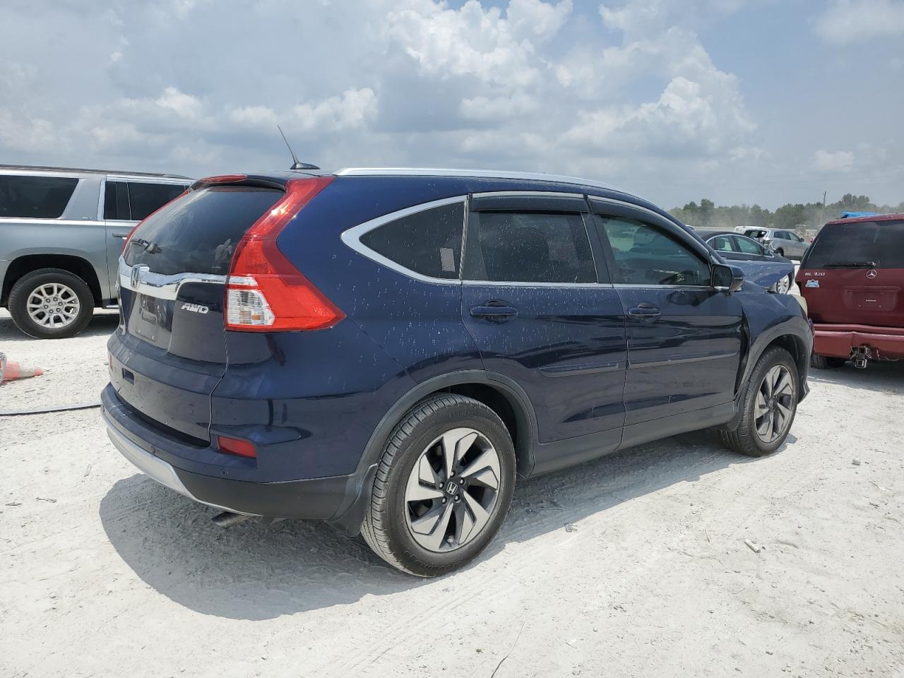 Photo 2 VIN: 5J6RM4H92FL010469 - HONDA CR-V 