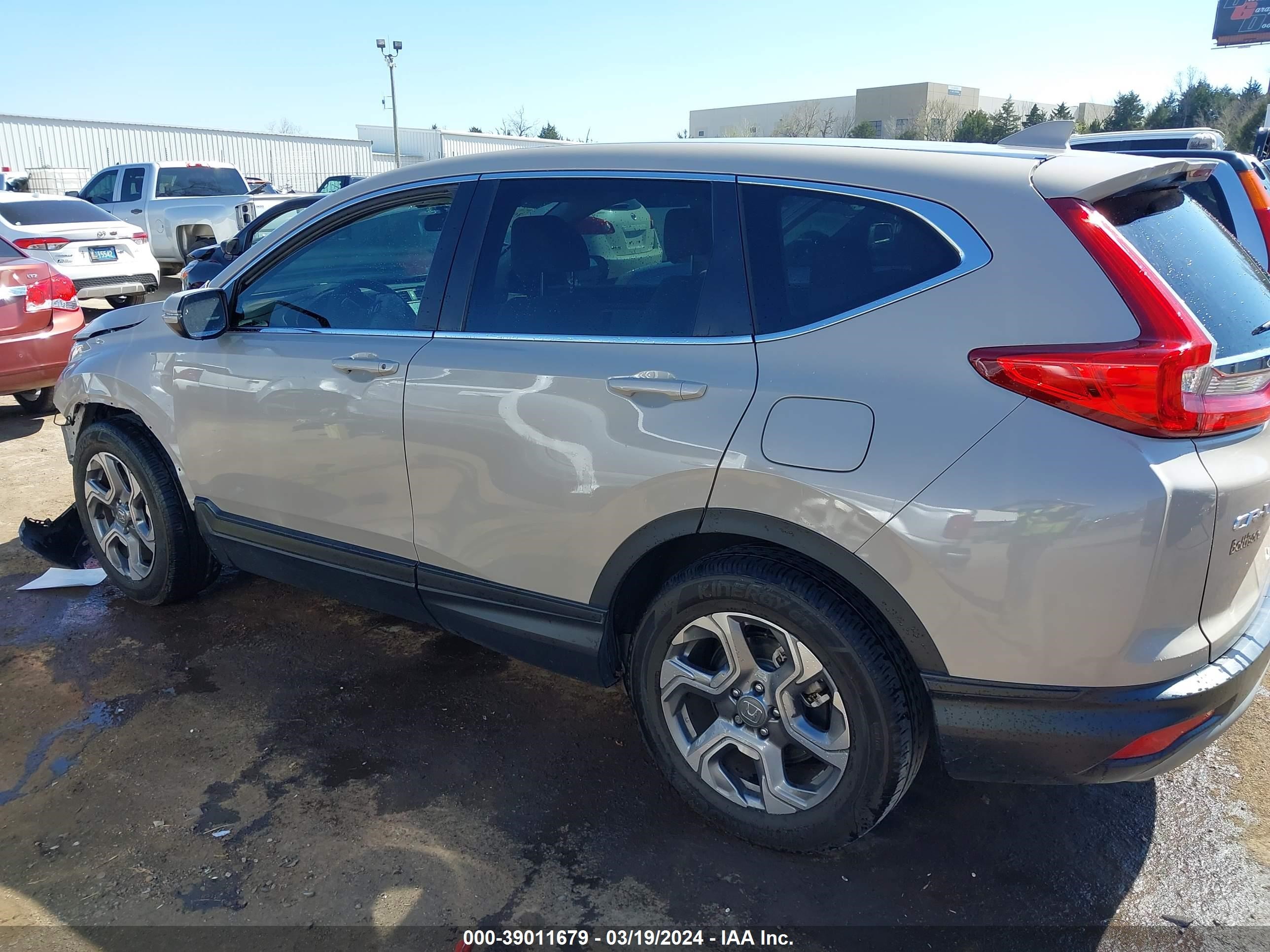 Photo 13 VIN: 5J6RW1H59JL011228 - HONDA CR-V 