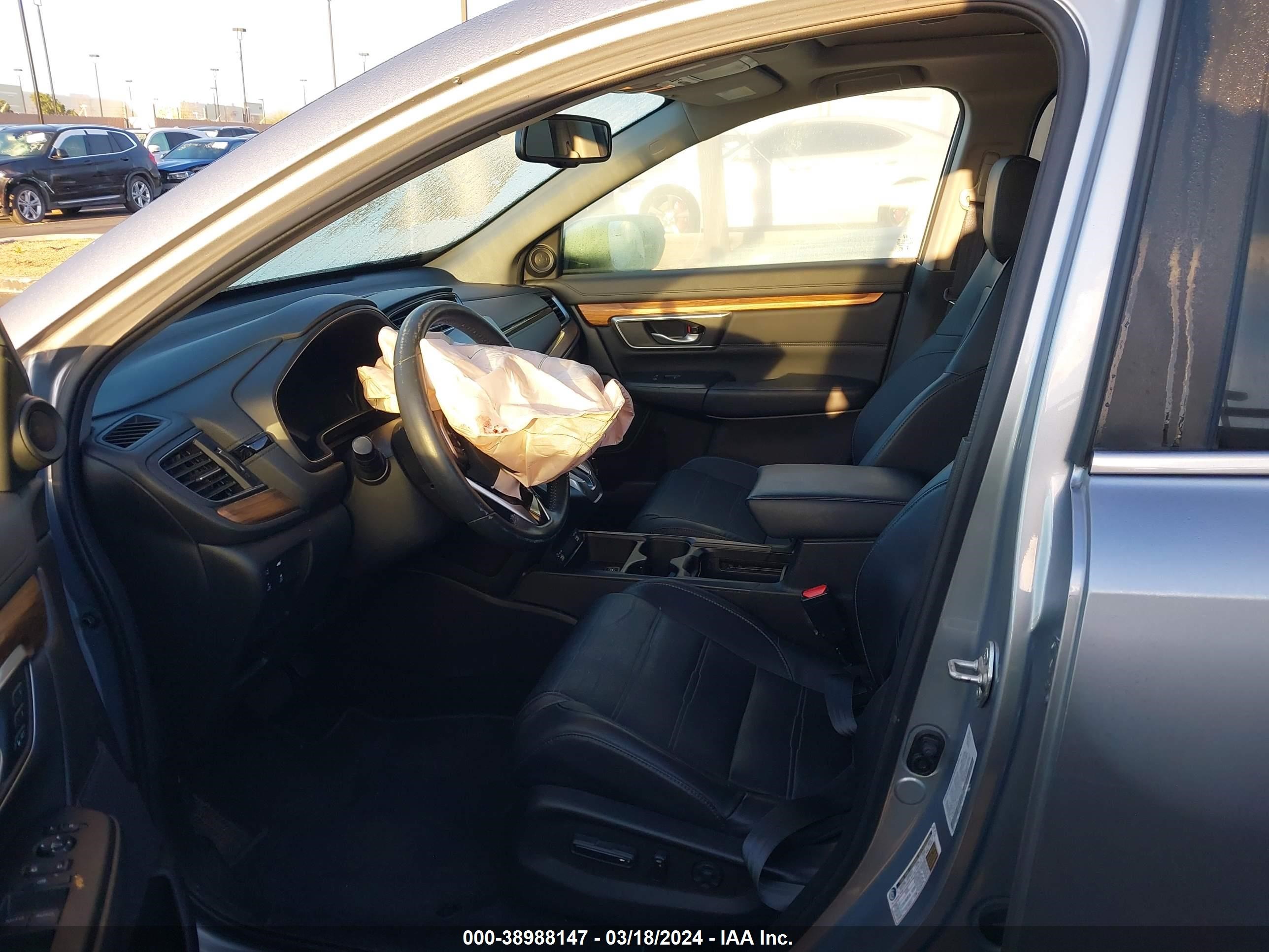 Photo 4 VIN: 5J6RW1H8XLA006399 - HONDA CR-V 