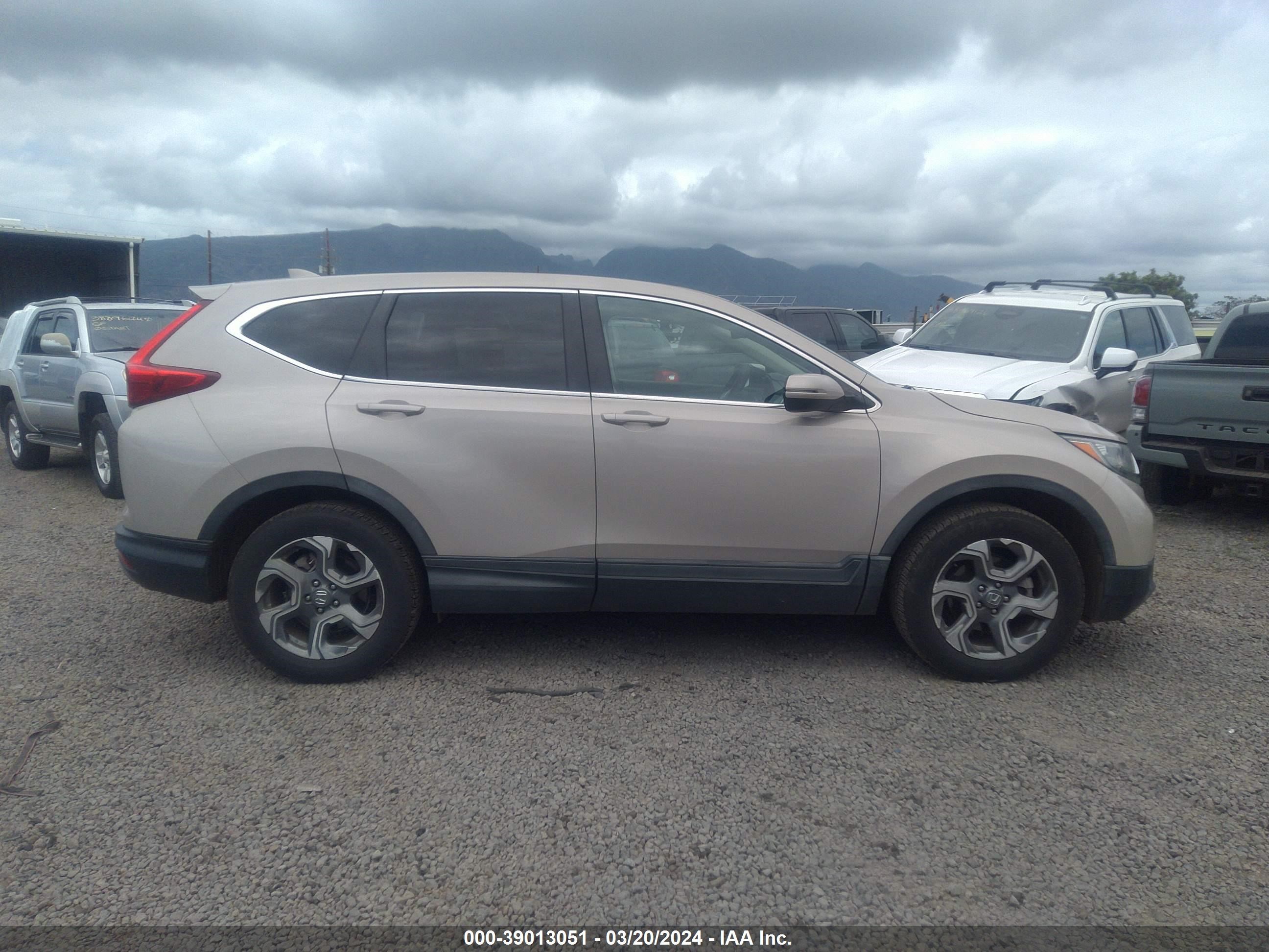 Photo 12 VIN: 5J6RW2H5XJL018985 - HONDA CR-V 