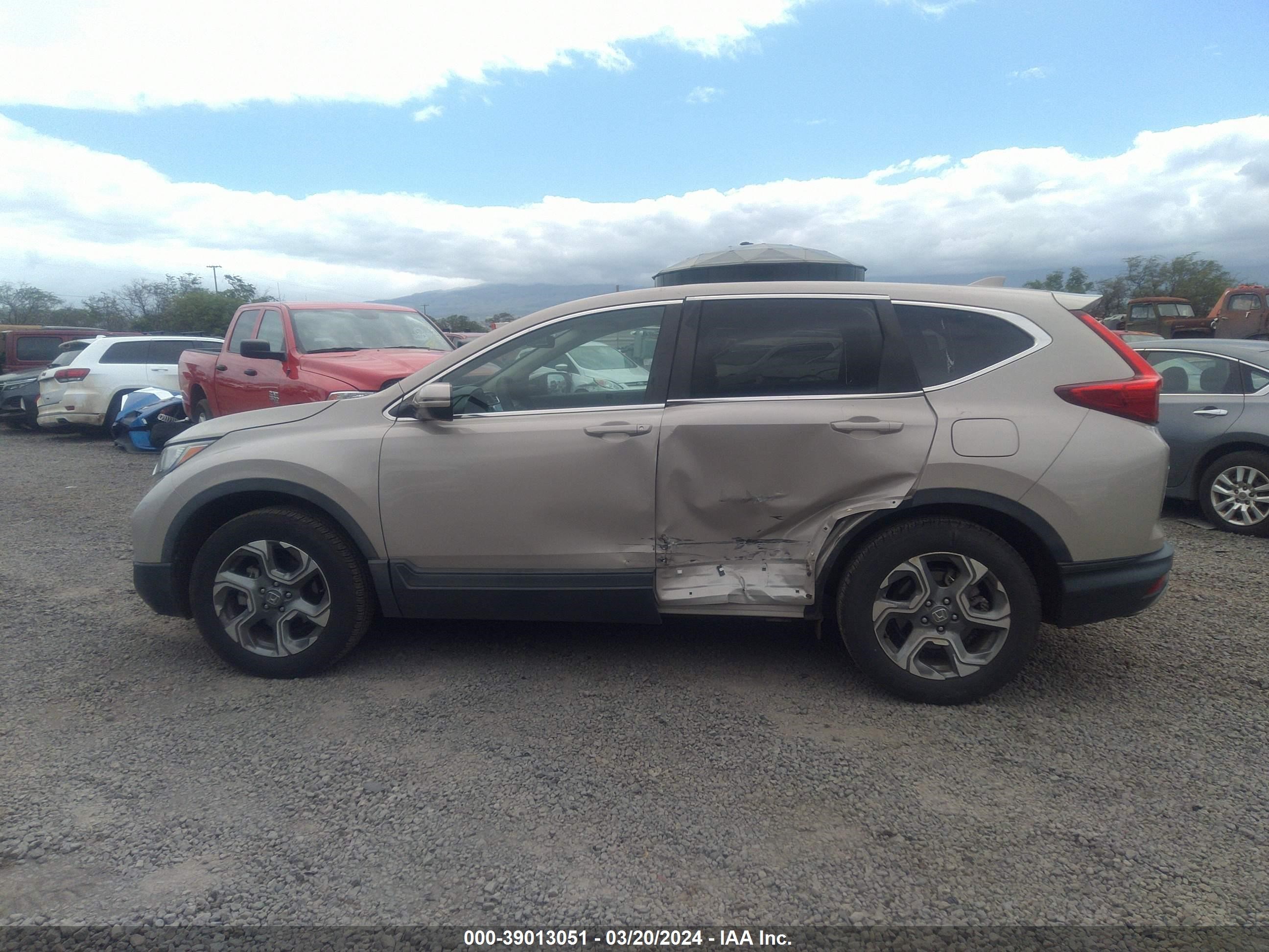 Photo 13 VIN: 5J6RW2H5XJL018985 - HONDA CR-V 