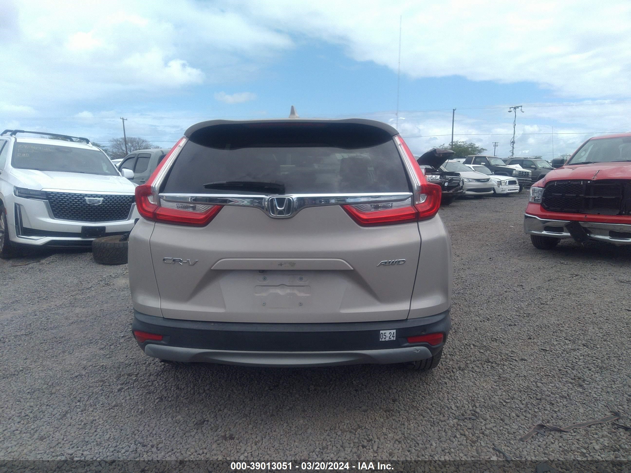 Photo 15 VIN: 5J6RW2H5XJL018985 - HONDA CR-V 