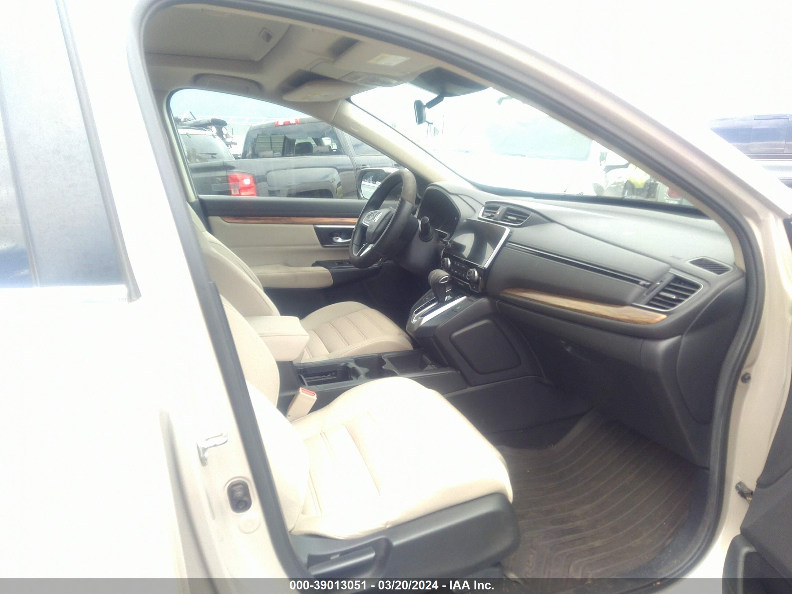 Photo 4 VIN: 5J6RW2H5XJL018985 - HONDA CR-V 