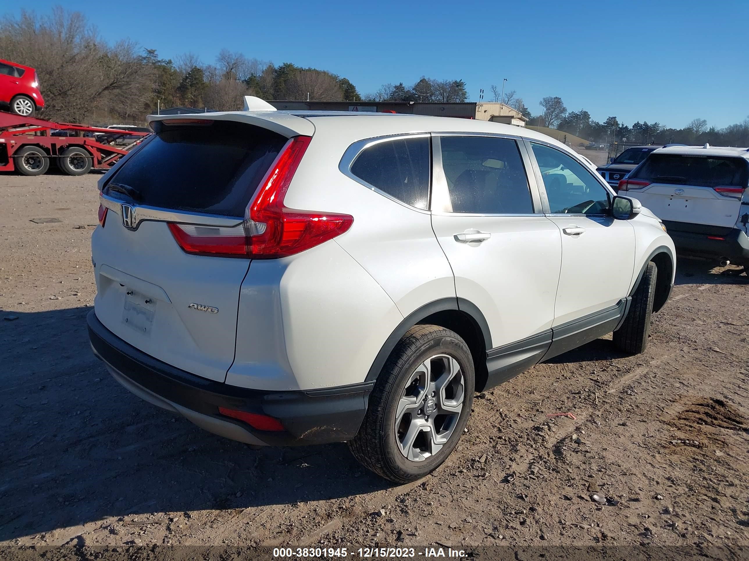 Photo 3 VIN: 5J6RW2H83JL008793 - HONDA CR-V 