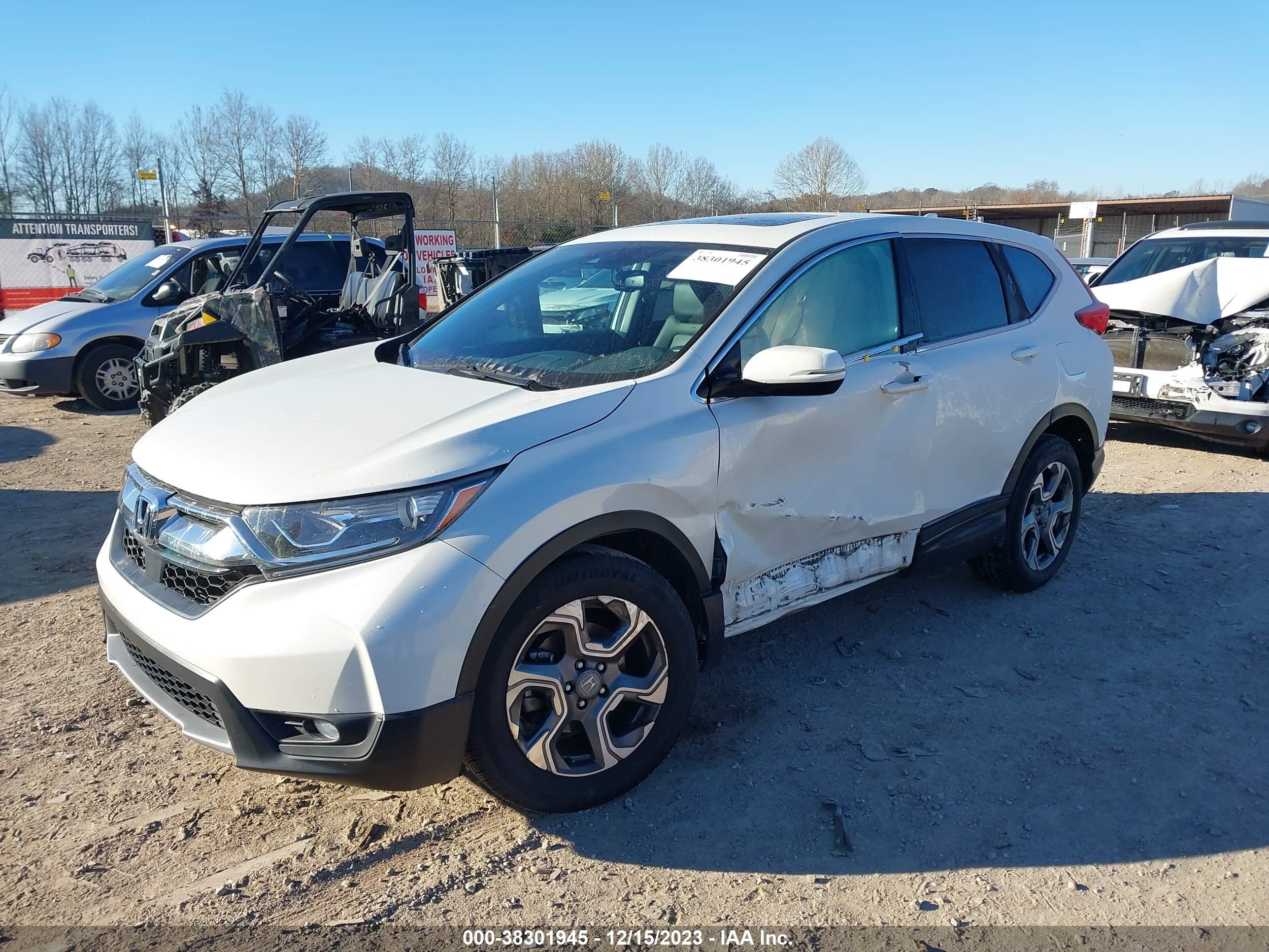 Photo 5 VIN: 5J6RW2H83JL008793 - HONDA CR-V 