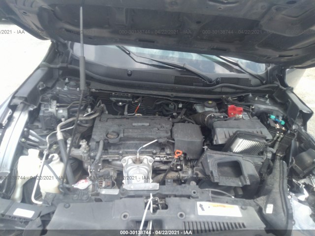 Photo 9 VIN: 5J6RW5H30JL000995 - HONDA CR-V 