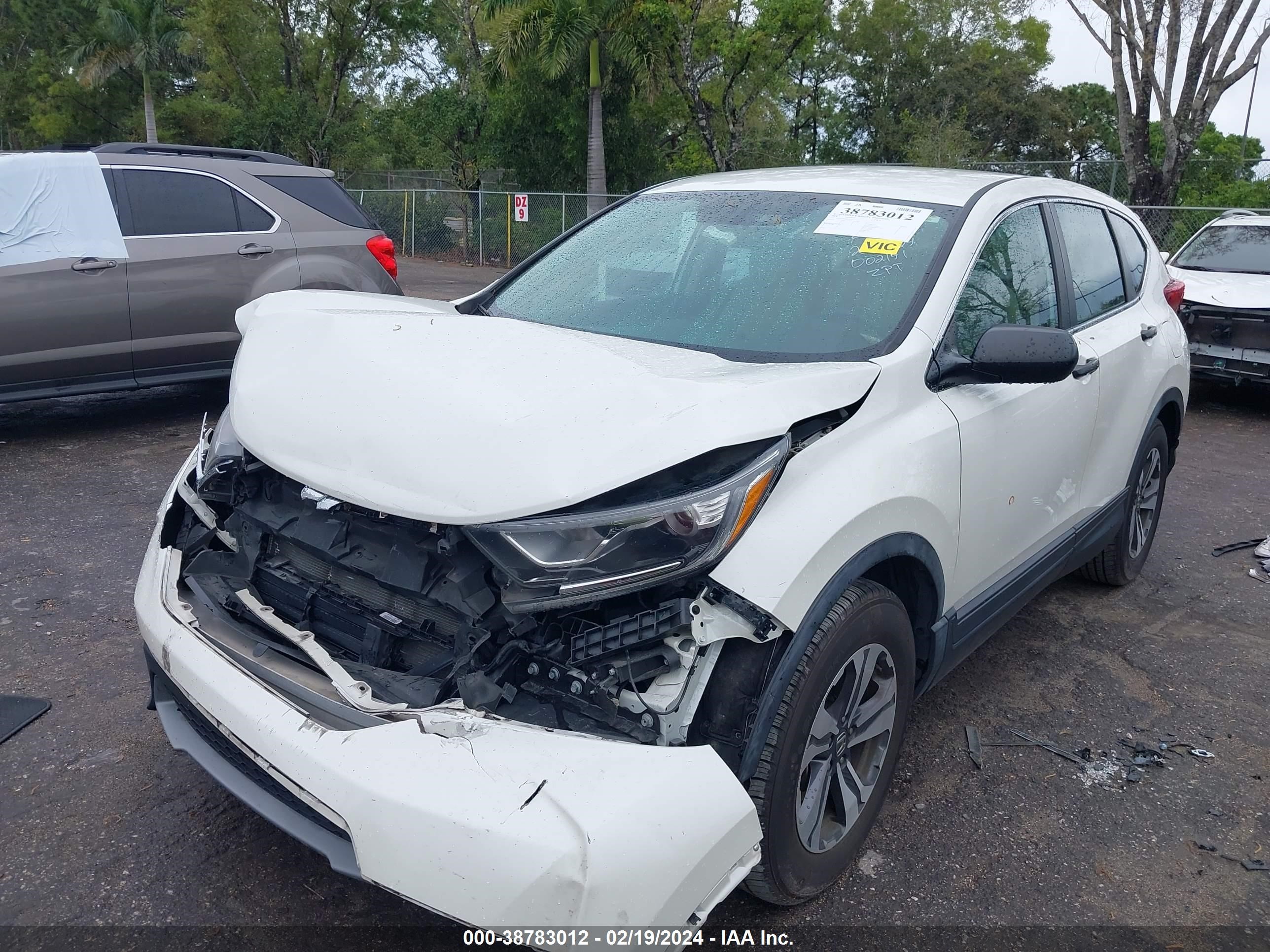 Photo 1 VIN: 5J6RW5H3XJL002141 - HONDA CR-V 