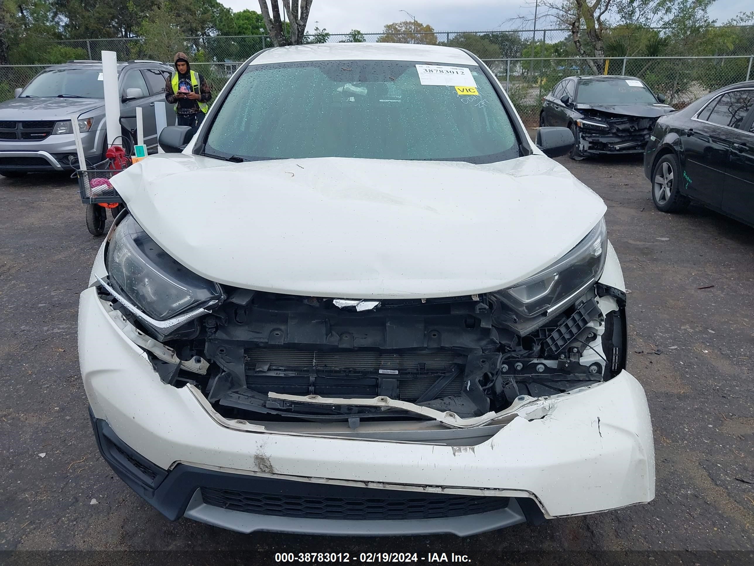 Photo 12 VIN: 5J6RW5H3XJL002141 - HONDA CR-V 