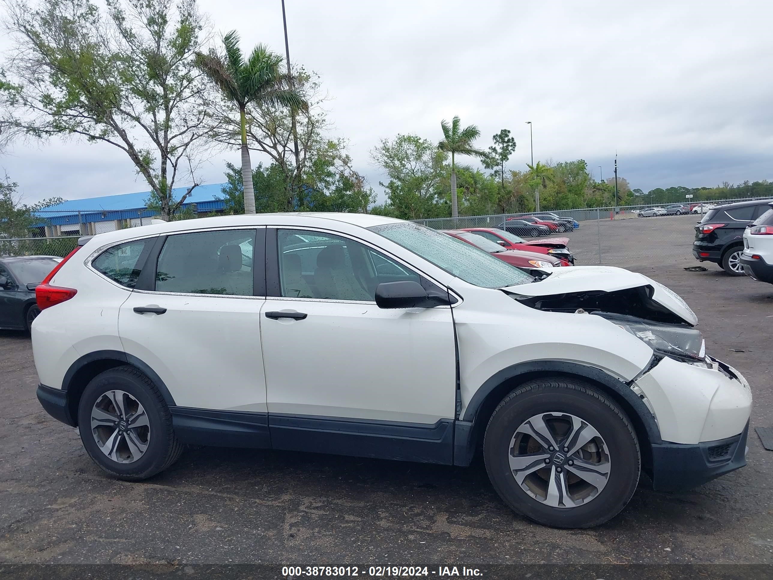 Photo 13 VIN: 5J6RW5H3XJL002141 - HONDA CR-V 