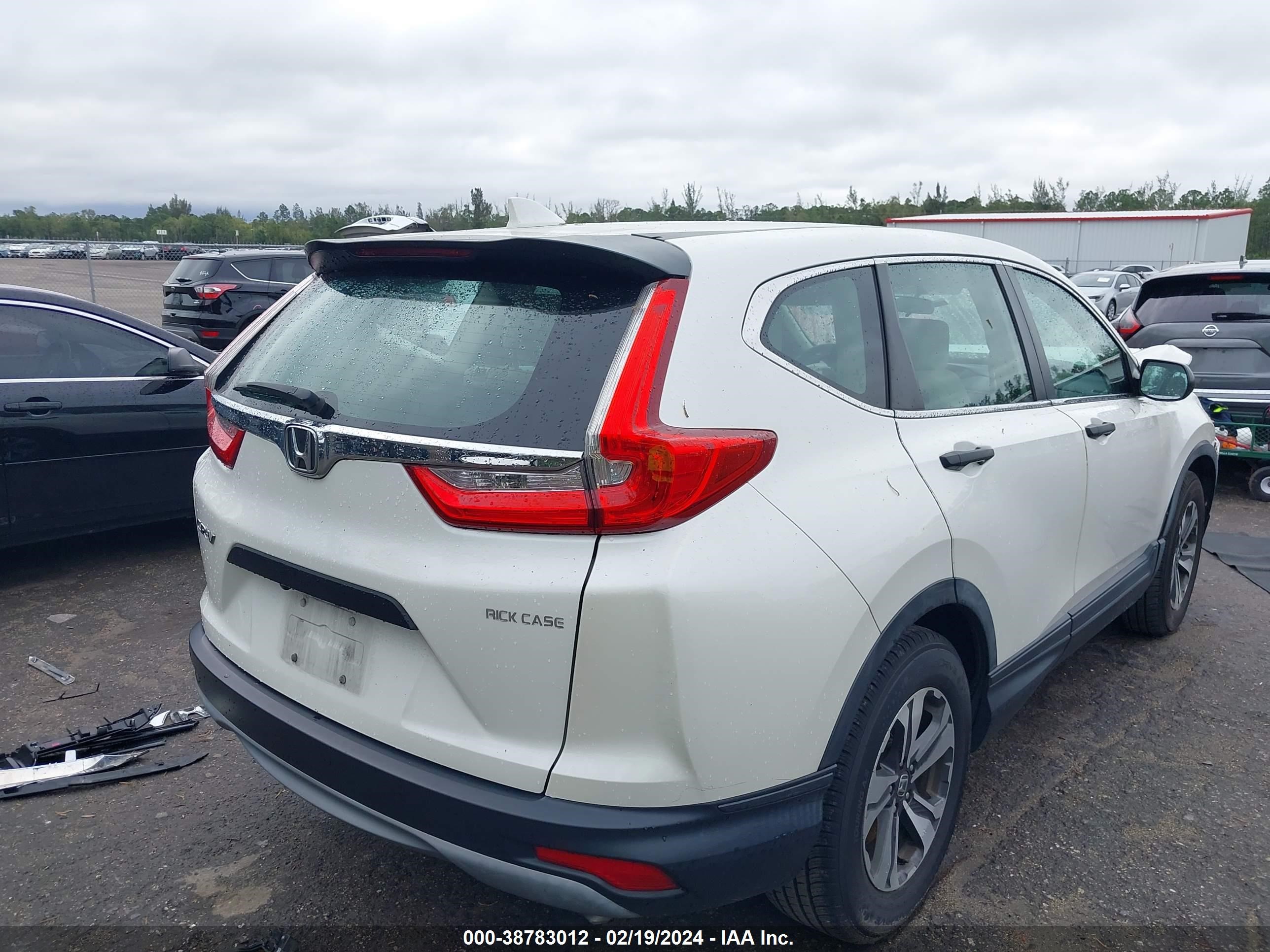 Photo 3 VIN: 5J6RW5H3XJL002141 - HONDA CR-V 