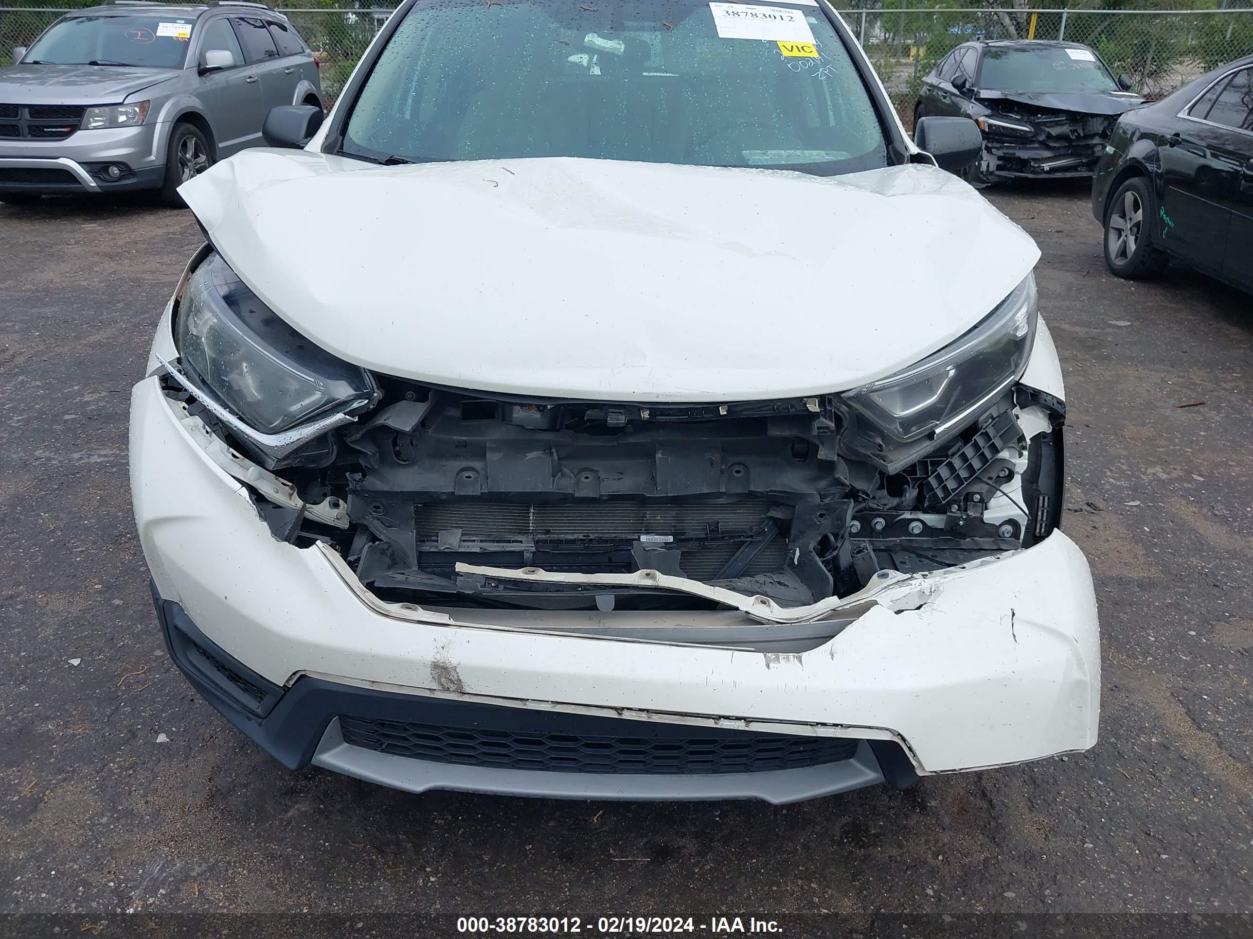 Photo 5 VIN: 5J6RW5H3XJL002141 - HONDA CR-V 