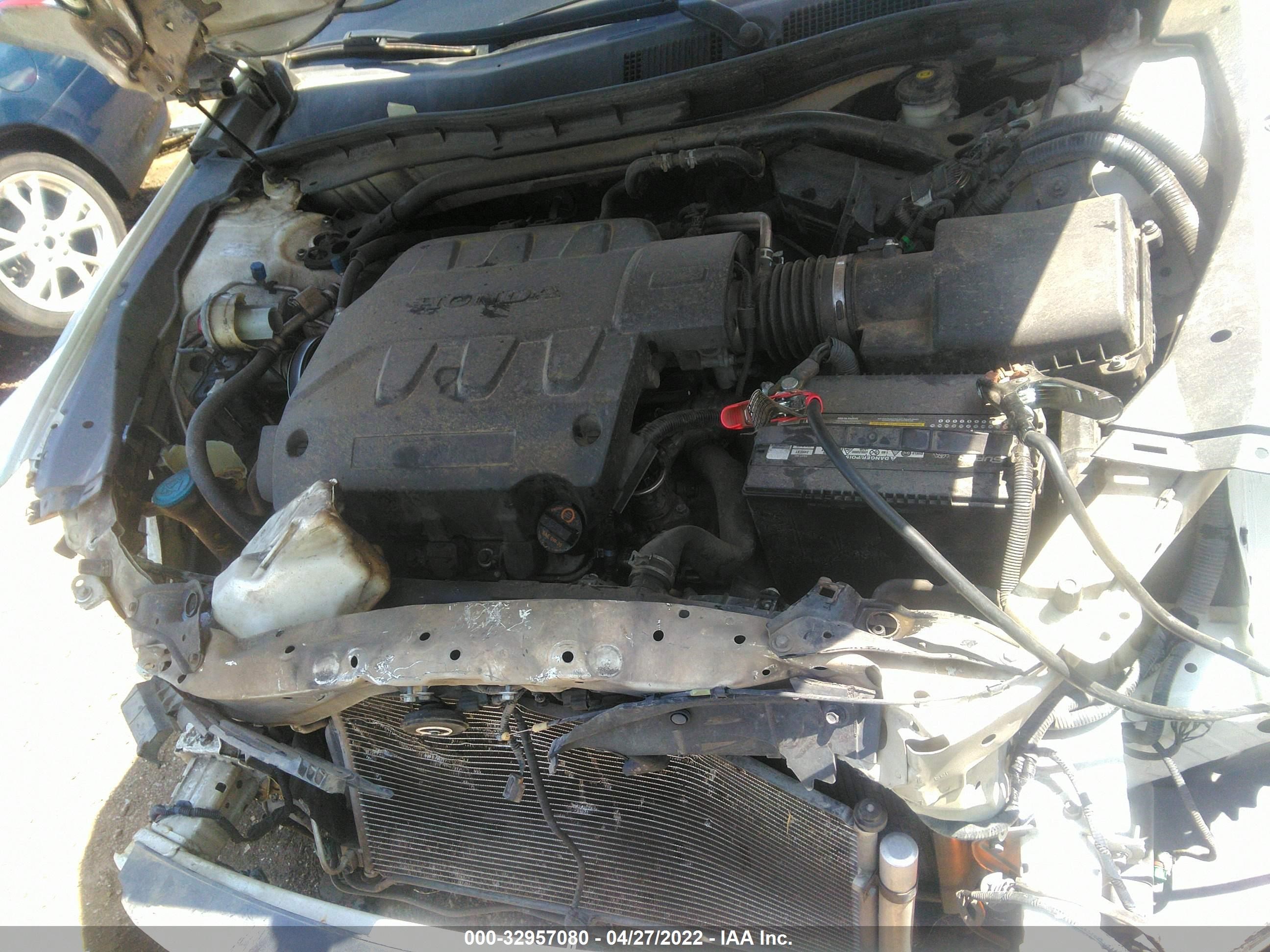 Photo 9 VIN: 5J6TF1H37AL005884 - HONDA ACCORD 