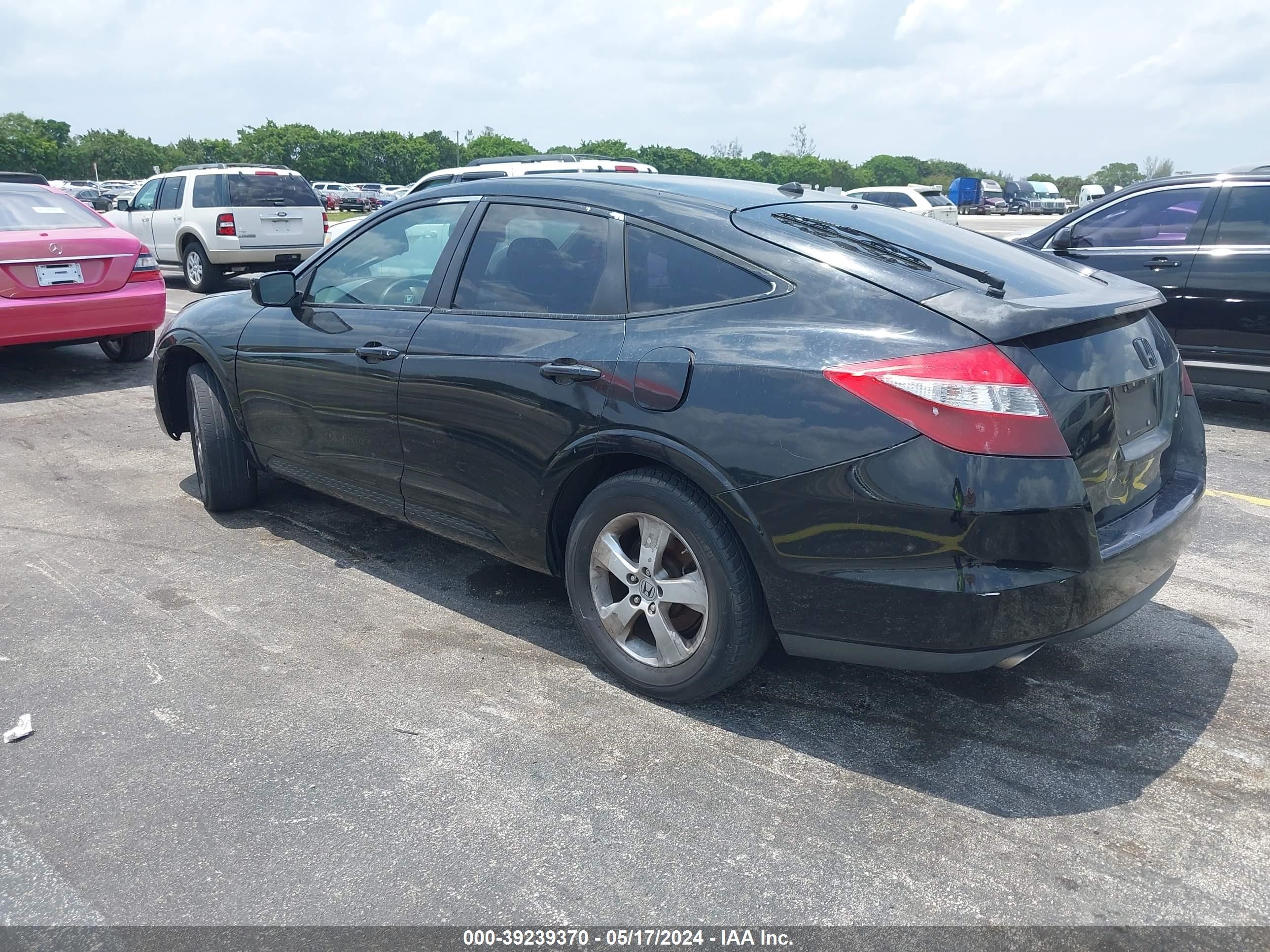 Photo 2 VIN: 5J6TF1H3XCL001539 - HONDA CROSSTOUR 