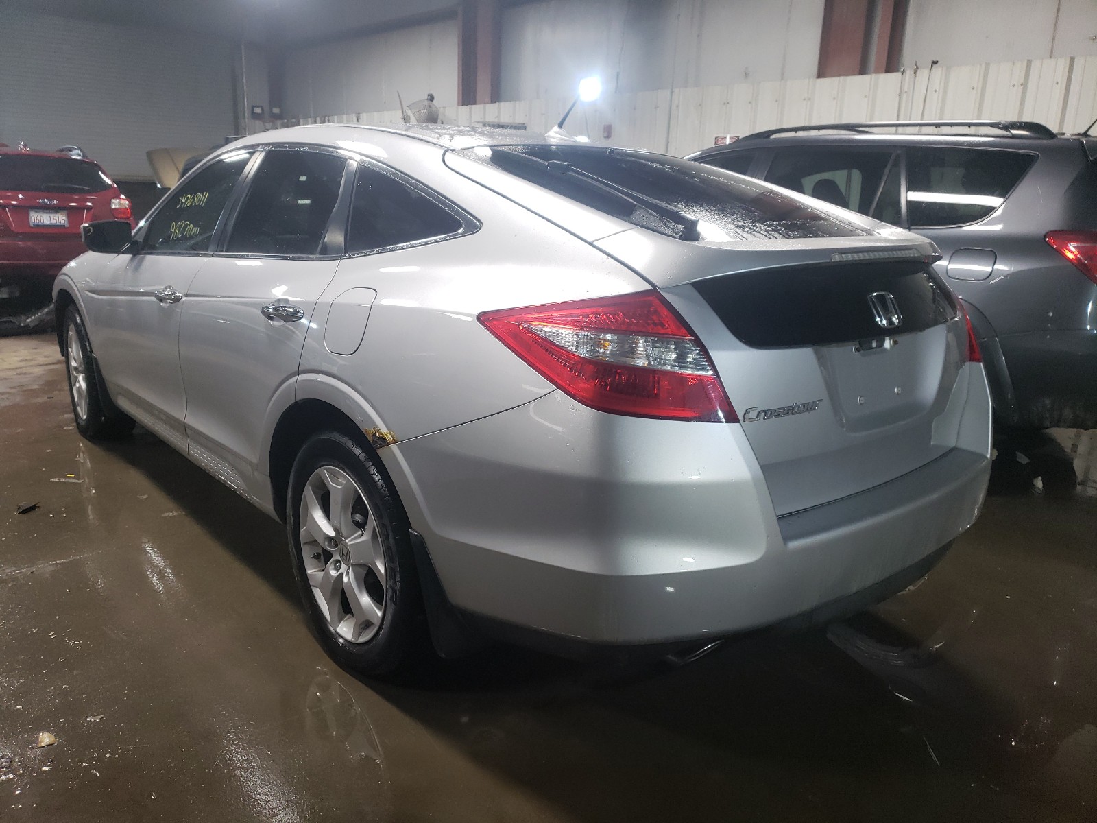 Photo 2 VIN: 5J6TF1H51CL001981 - HONDA CROSSTOUR 