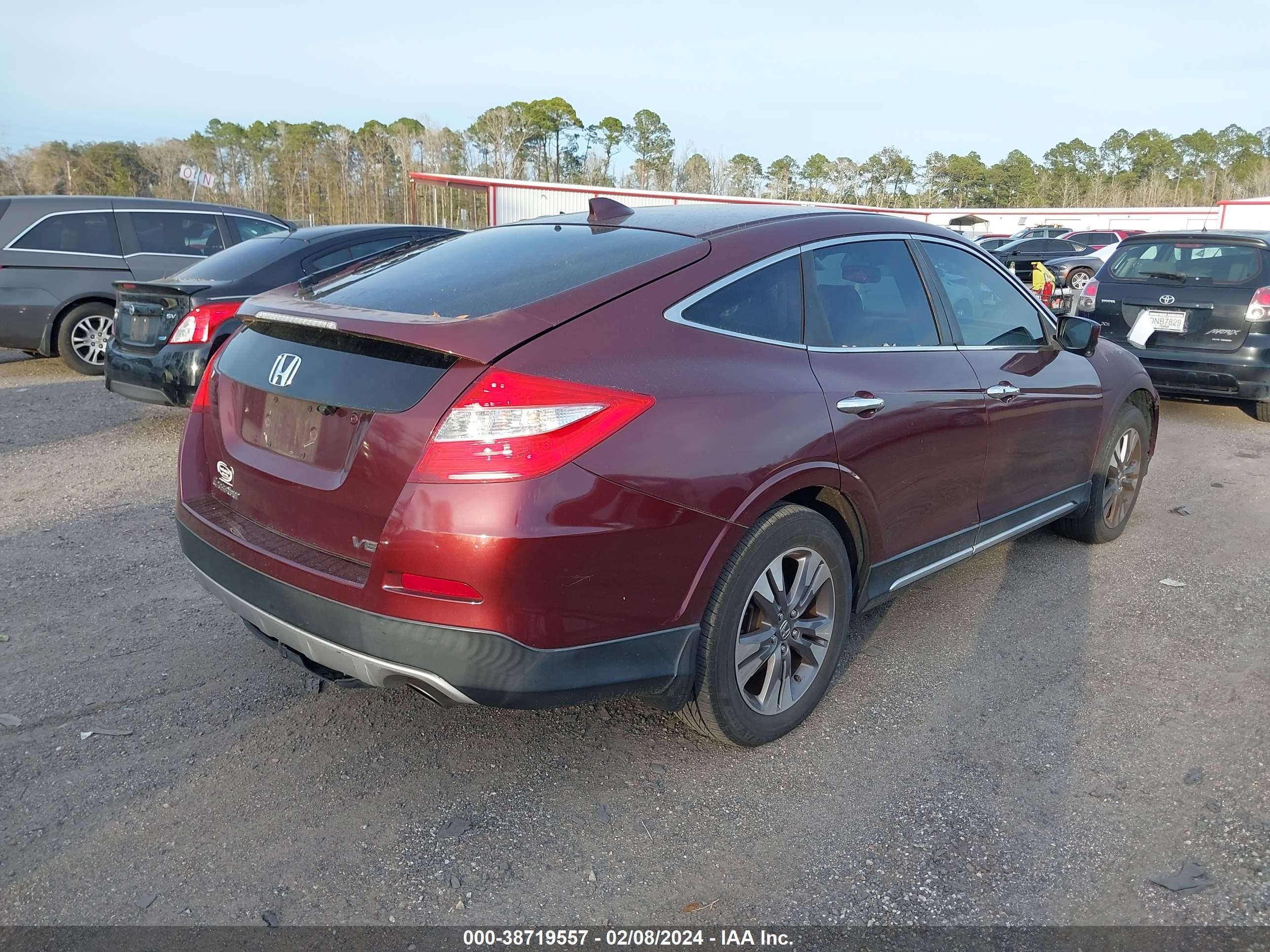 Photo 3 VIN: 5J6TF1H53DL001837 - HONDA CROSSTOUR 