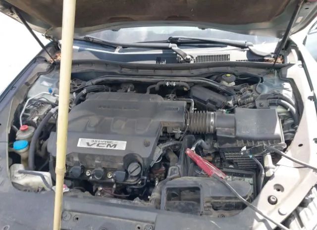 Photo 9 VIN: 5J6TF1H54BL001309 - HONDA ACCORD 