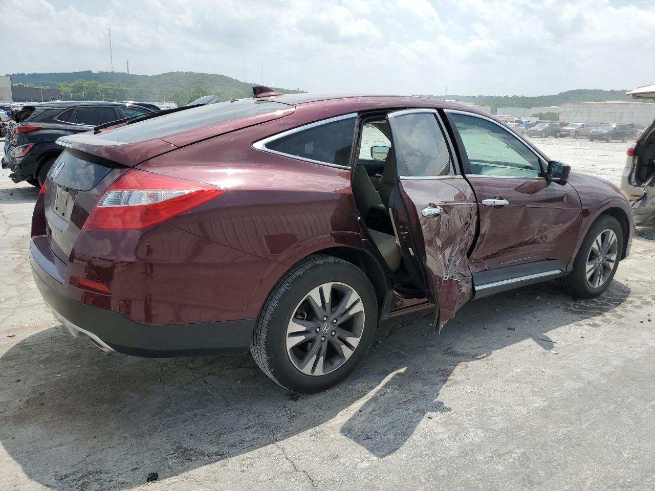 Photo 2 VIN: 5J6TF1H54DL003158 - HONDA CROSSTOUR 