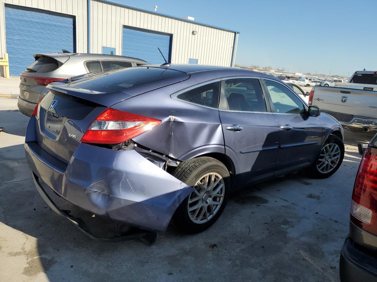 Photo 2 VIN: 5J6TF1H55CL005337 - HONDA CROSSTOUR 