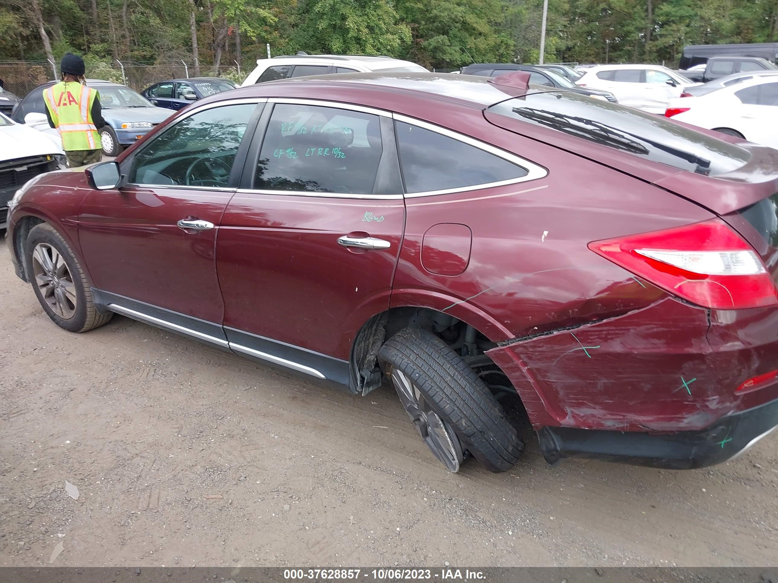 Photo 5 VIN: 5J6TF1H55EL000898 - HONDA CROSSTOUR 