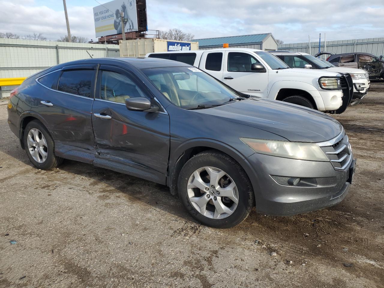 Photo 3 VIN: 5J6TF1H57BL002342 - HONDA CROSSTOUR 