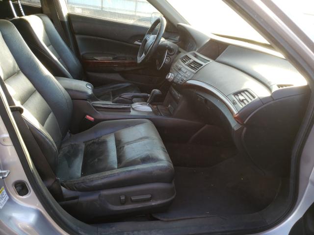 Photo 4 VIN: 5J6TF1H58BL004035 - HONDA ACCORD CRO 