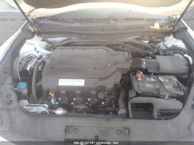 Photo 9 VIN: 5J6TF1H5XFL000574 - HONDA CROSSTOUR 