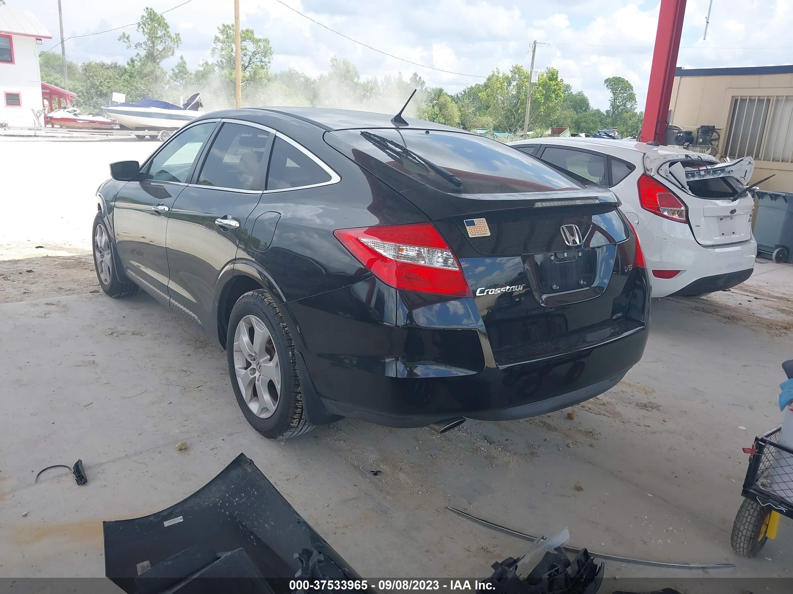 Photo 2 VIN: 5J6TF2H50CL005641 - HONDA CROSSTOUR 