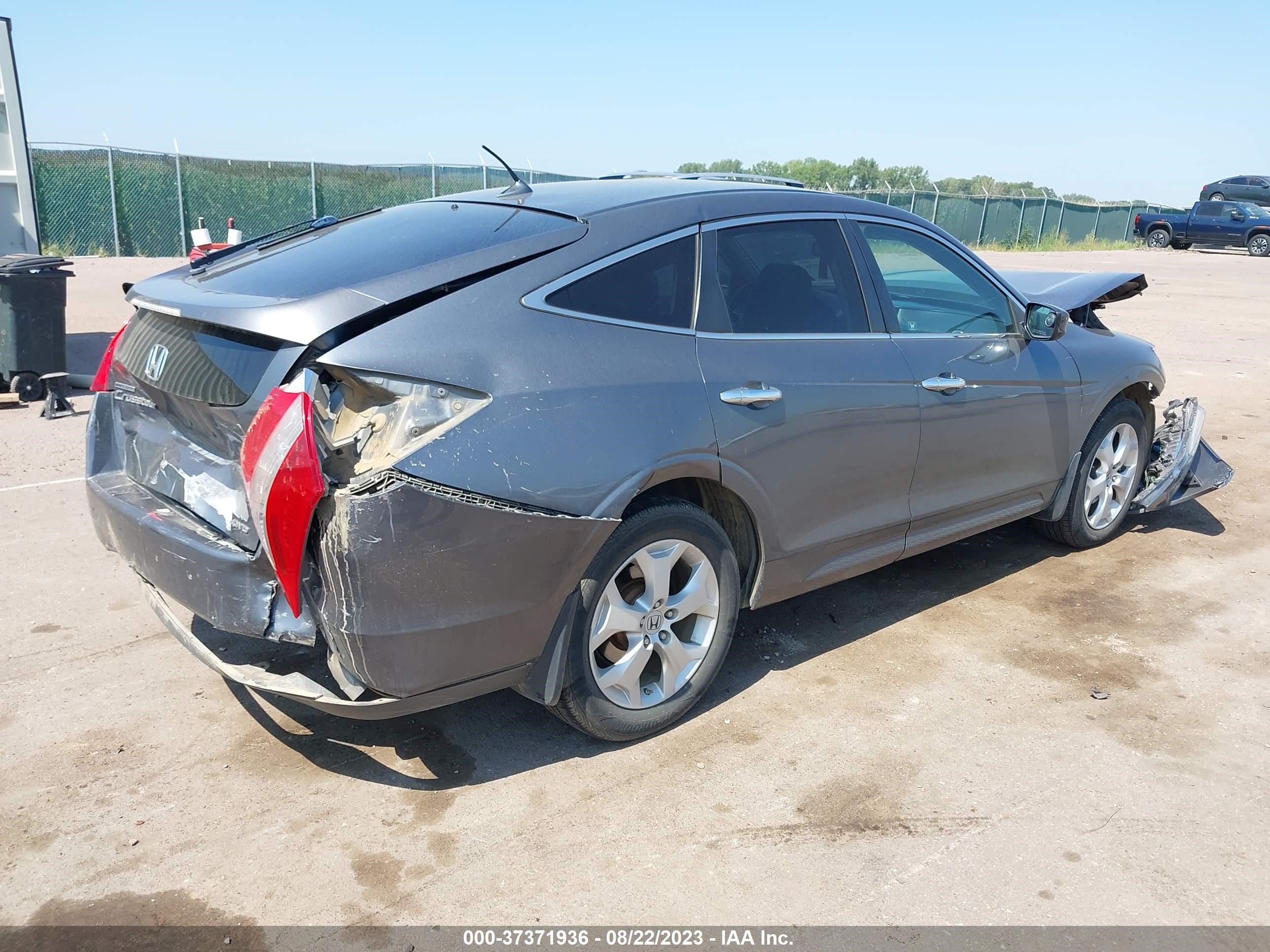 Photo 3 VIN: 5J6TF2H57AL014222 - HONDA ACCORD 