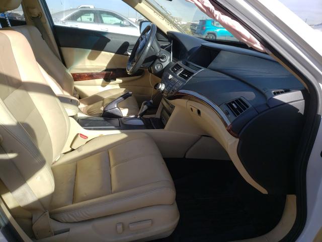 Photo 4 VIN: 5J6TF2H57BL006641 - HONDA ACCORD CRO 