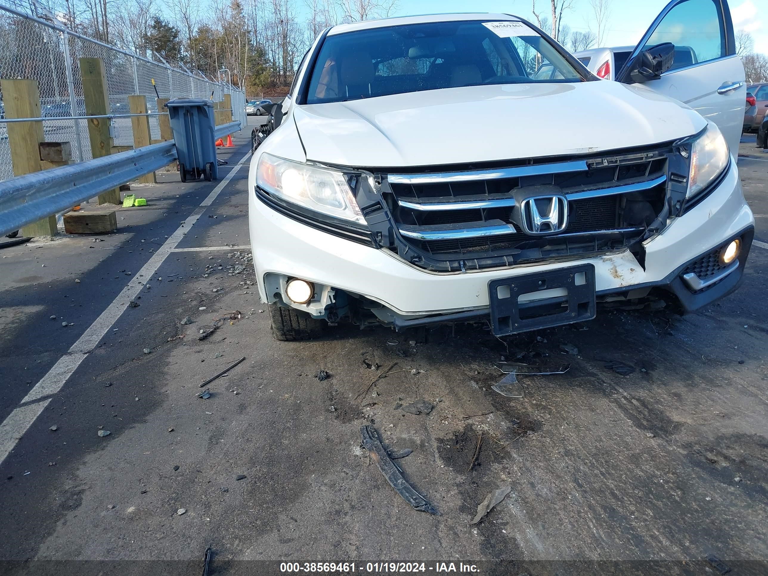 Photo 11 VIN: 5J6TF2H57DL001278 - HONDA CROSSTOUR 