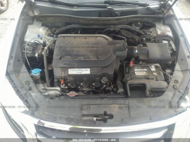 Photo 9 VIN: 5J6TF2H57FL002126 - HONDA CROSSTOUR 