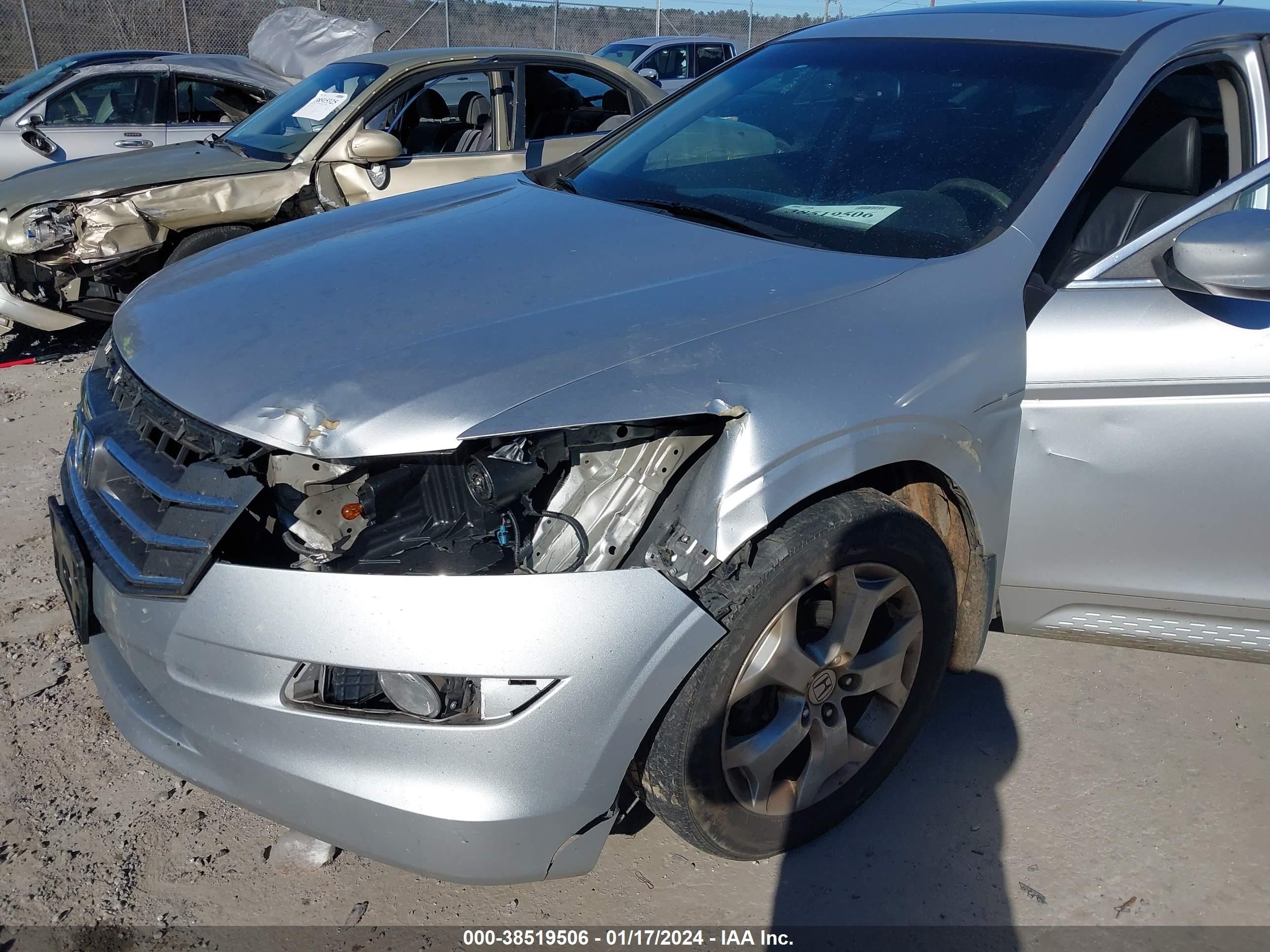 Photo 5 VIN: 5J6TF2H58AL004850 - HONDA ACCORD 