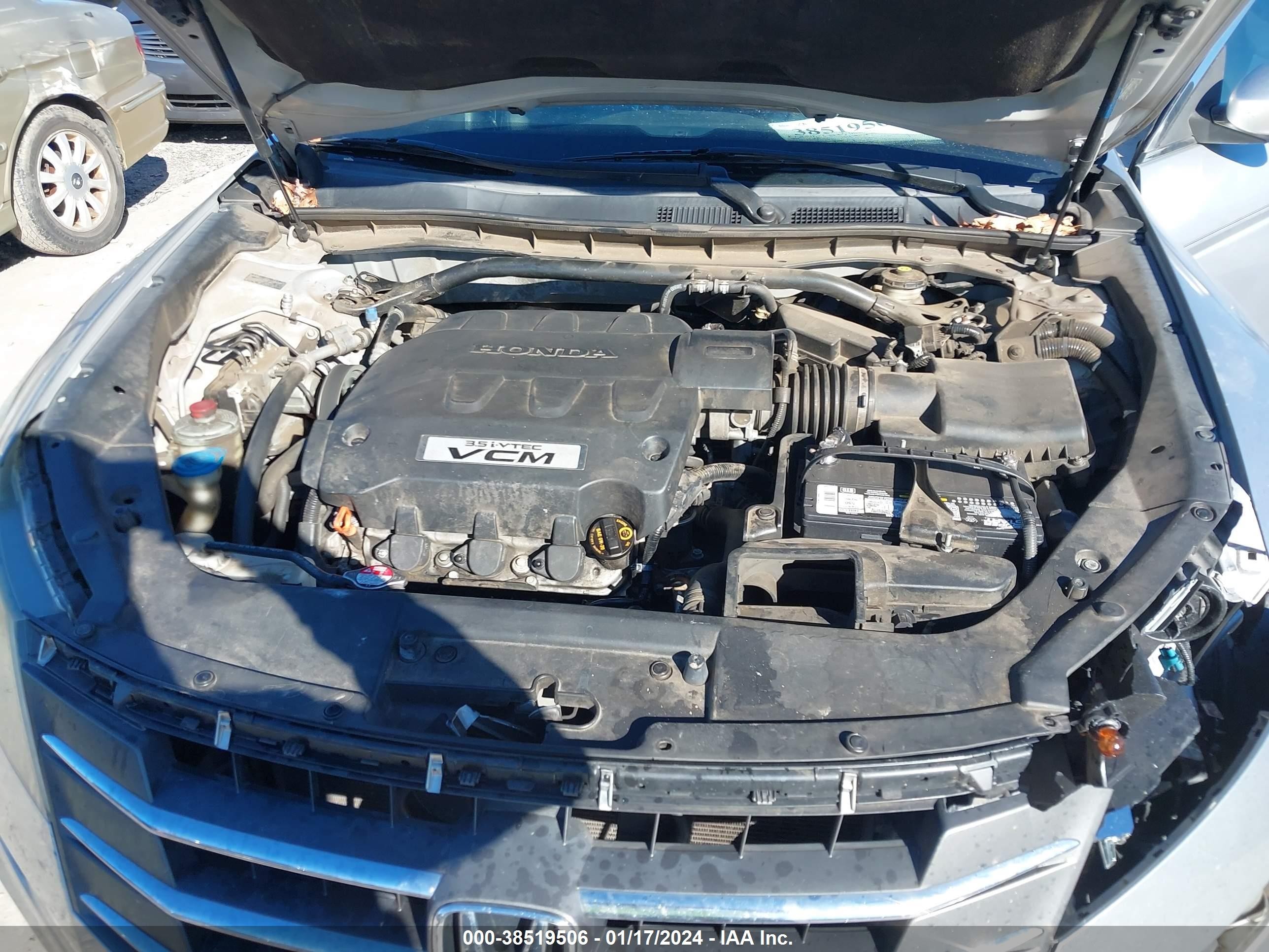 Photo 9 VIN: 5J6TF2H58AL004850 - HONDA ACCORD 