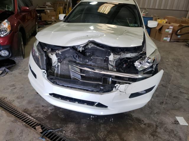 Photo 8 VIN: 5J6TF2H58BL000637 - HONDA ACCORD CRO 