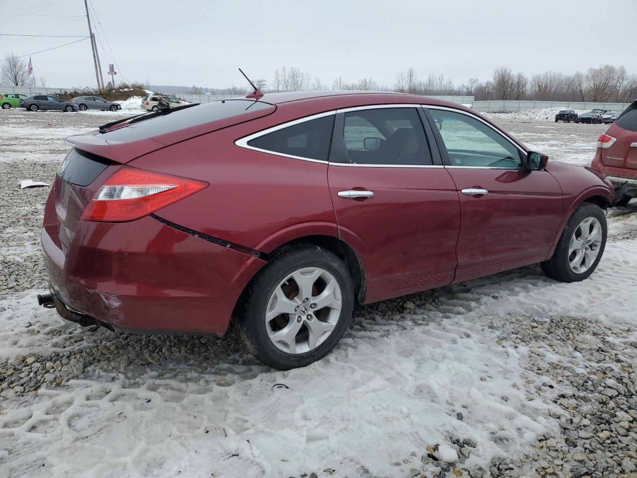 Photo 2 VIN: 5J6TF2H59BL004616 - HONDA ACCORD 