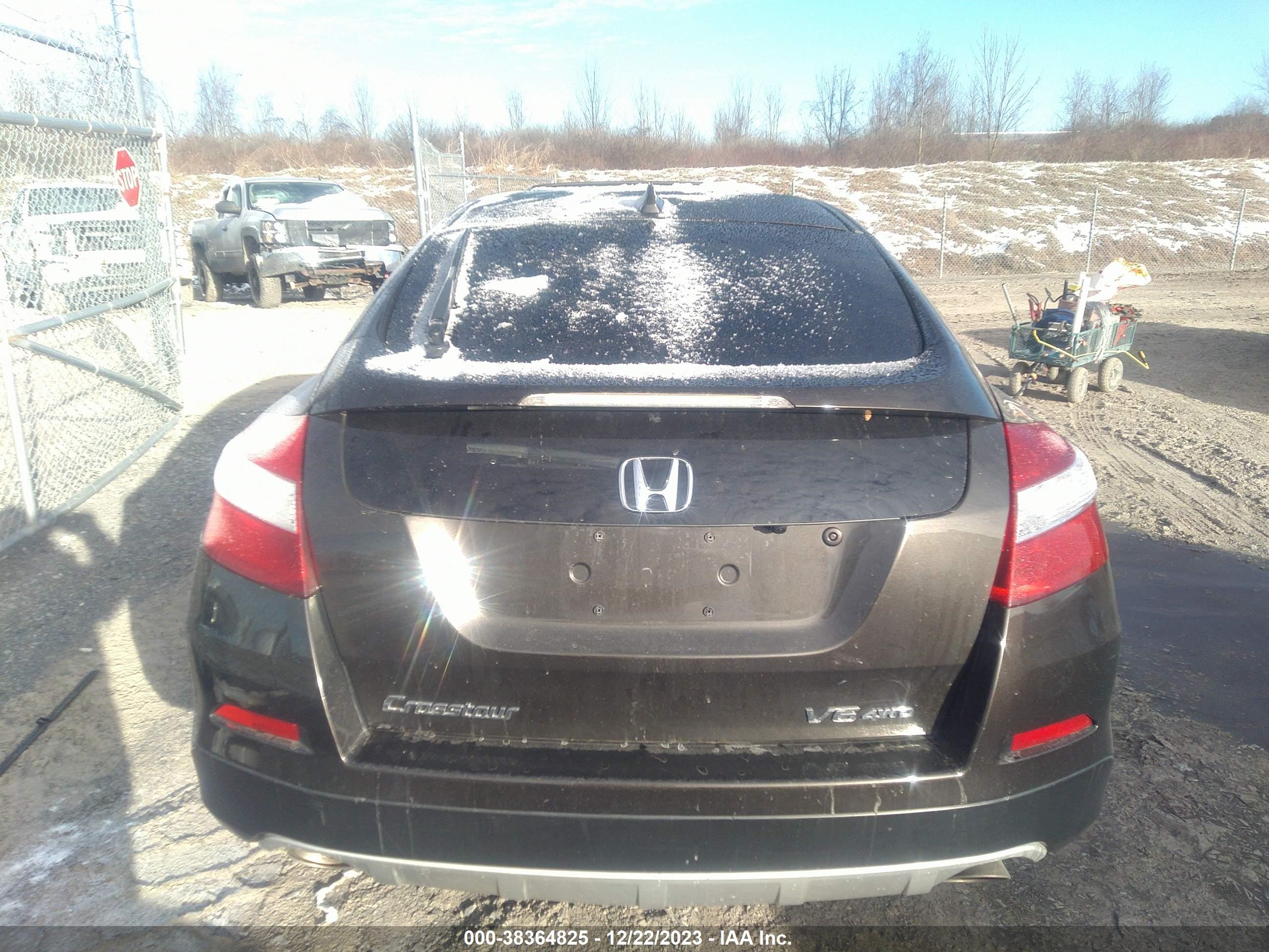 Photo 15 VIN: 5J6TF2H59FL000412 - HONDA CROSSTOUR 