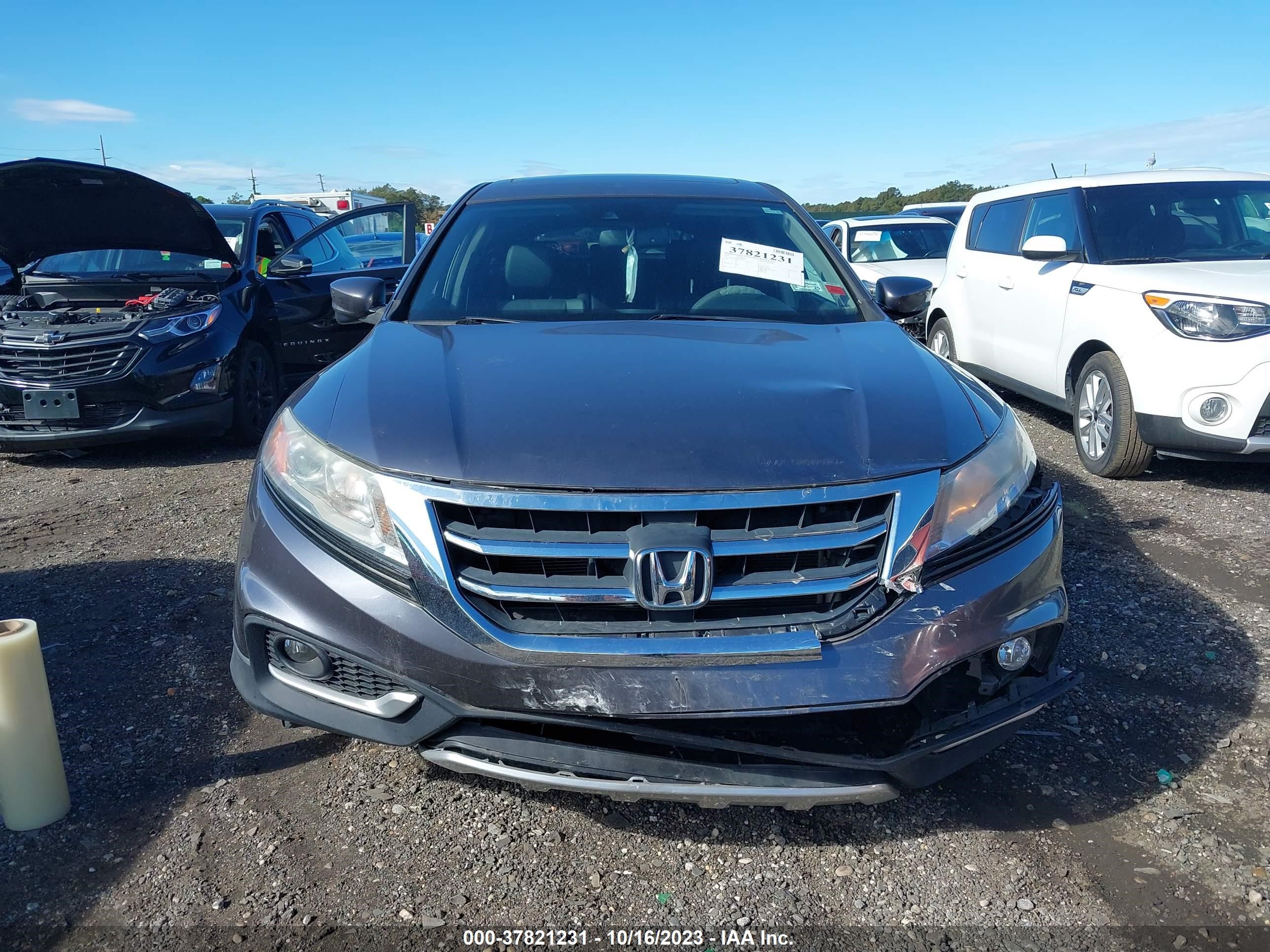 Photo 11 VIN: 5J6TF2H59FL001625 - HONDA CROSSTOUR 