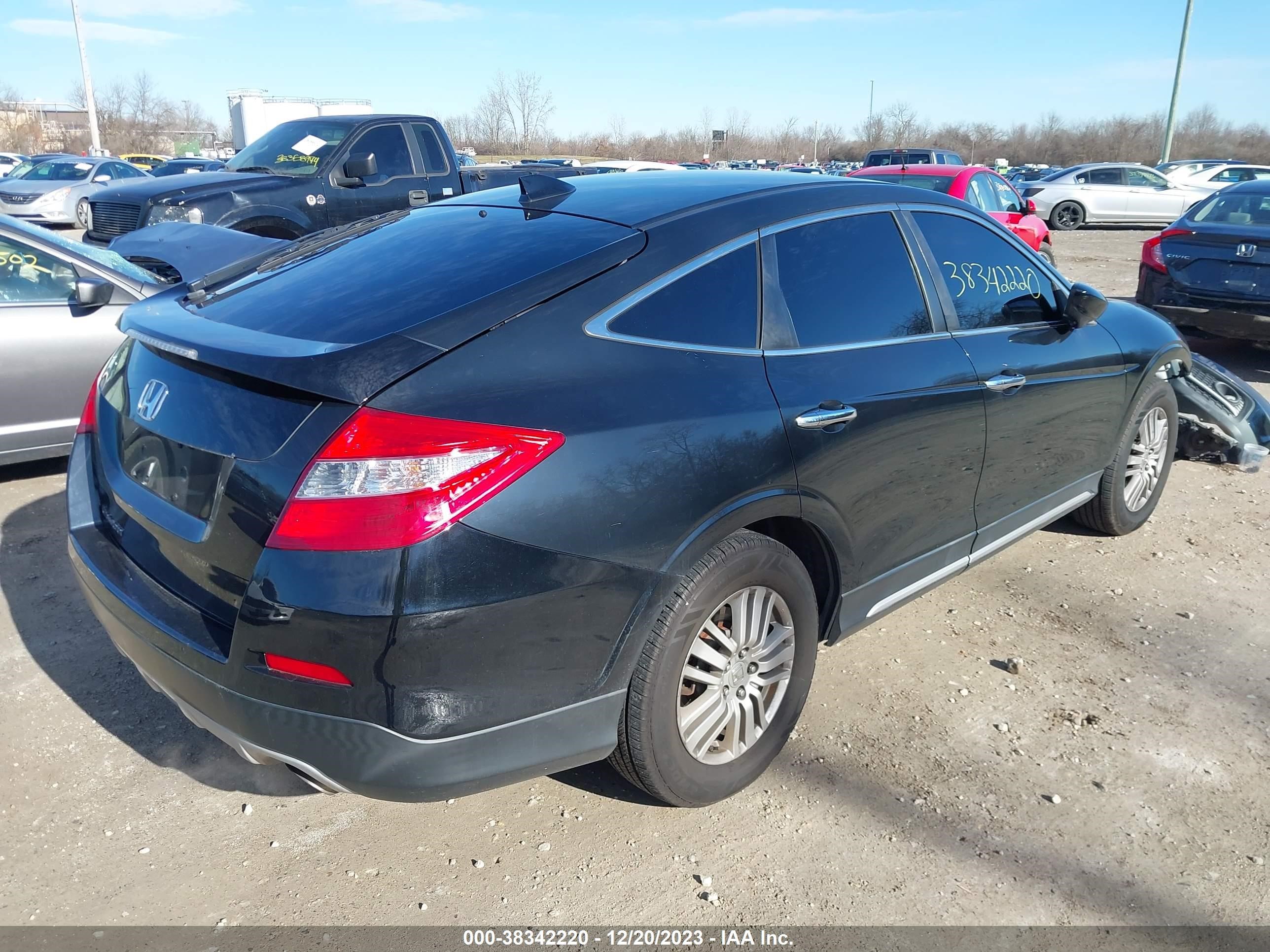 Photo 3 VIN: 5J6TF3H52DL001078 - HONDA CROSSTOUR 