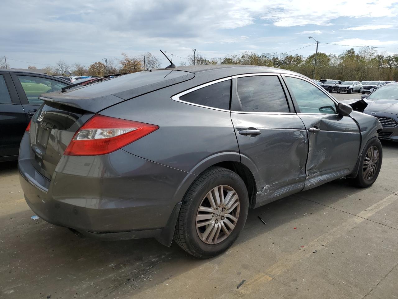 Photo 2 VIN: 5J6TF3H55CL003339 - HONDA CROSSTOUR 