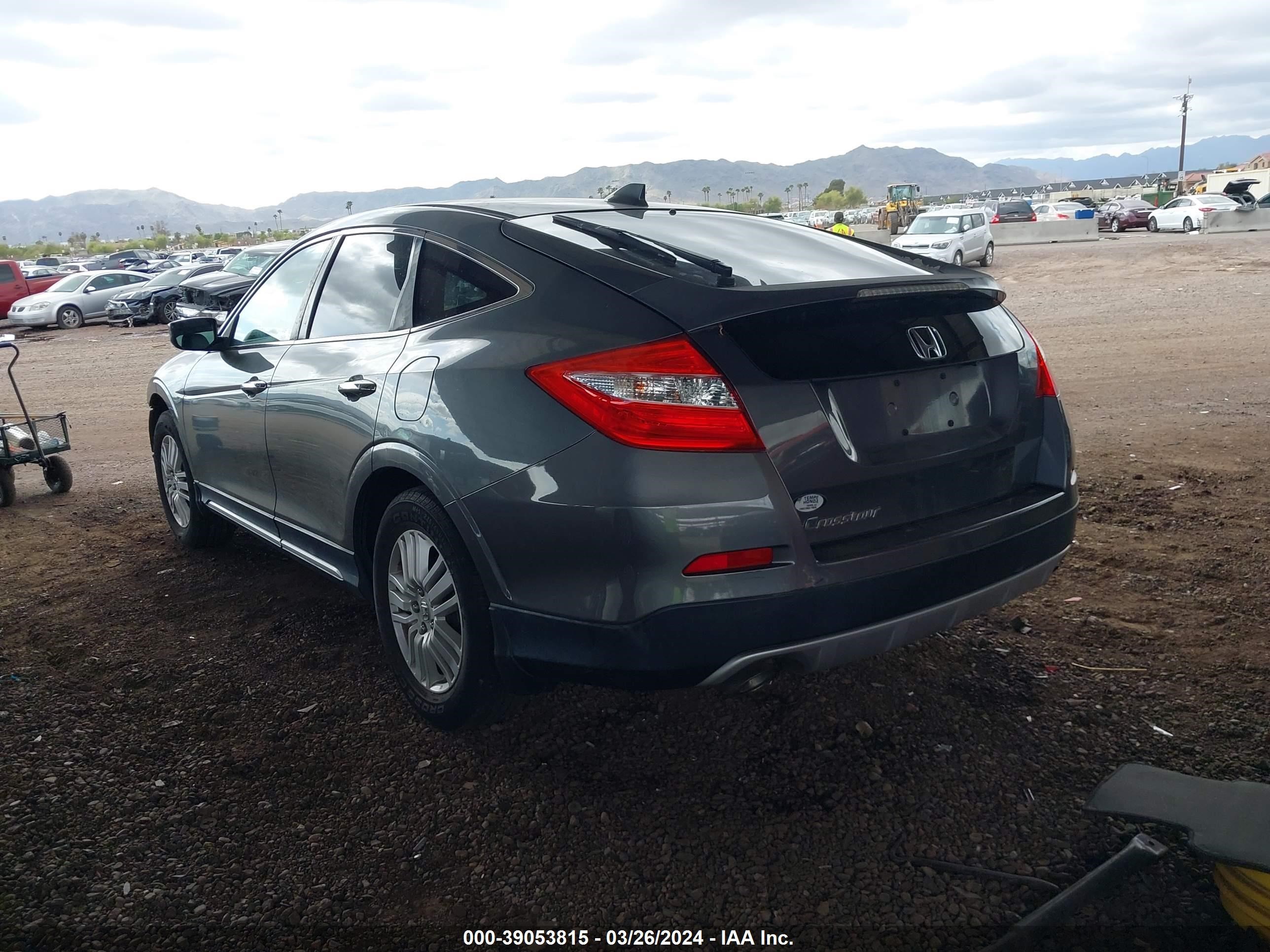 Photo 2 VIN: 5J6TF3H55EL001741 - HONDA CROSSTOUR 