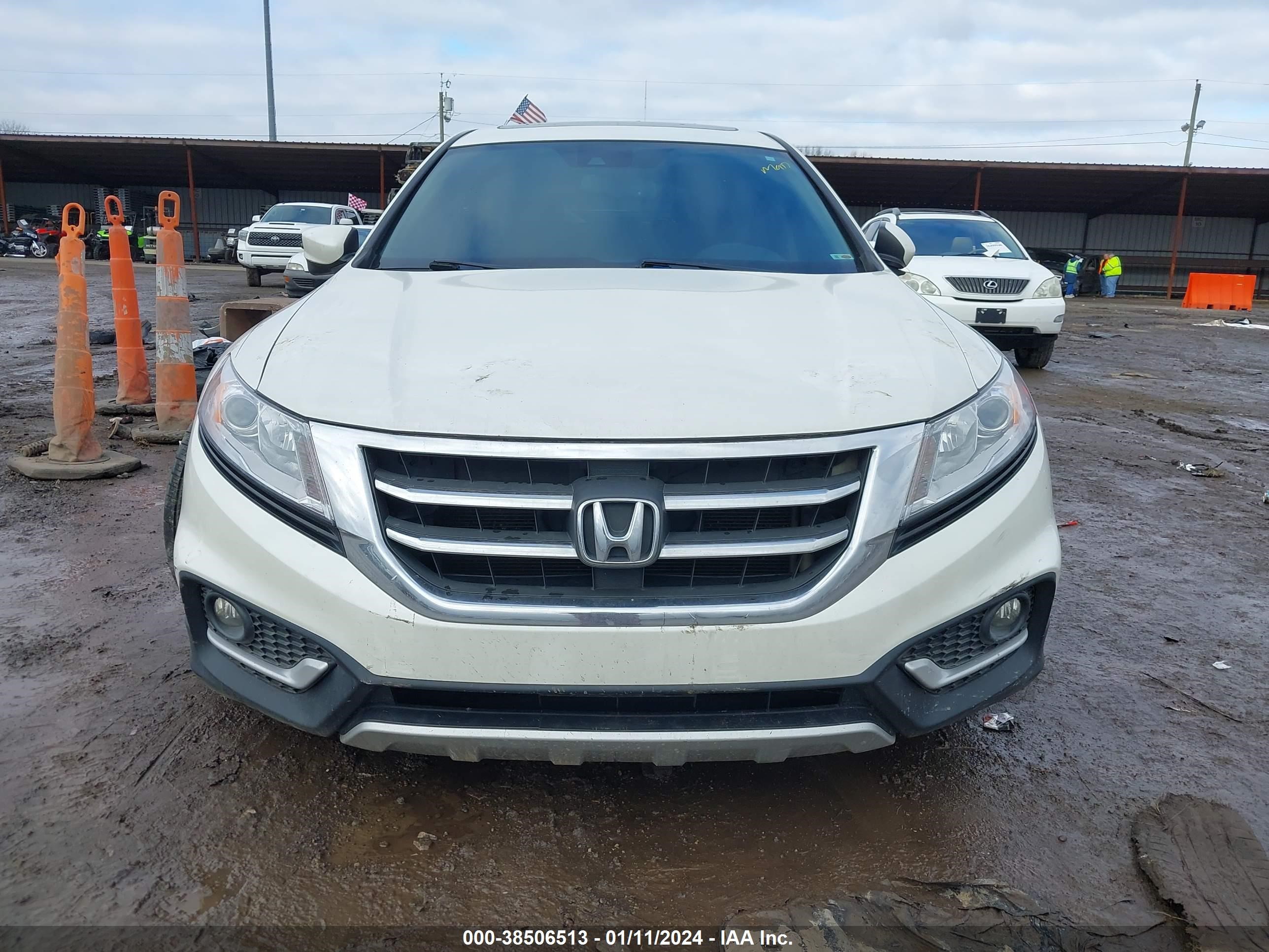 Photo 11 VIN: 5J6TF3H56DL002203 - HONDA CROSSTOUR 