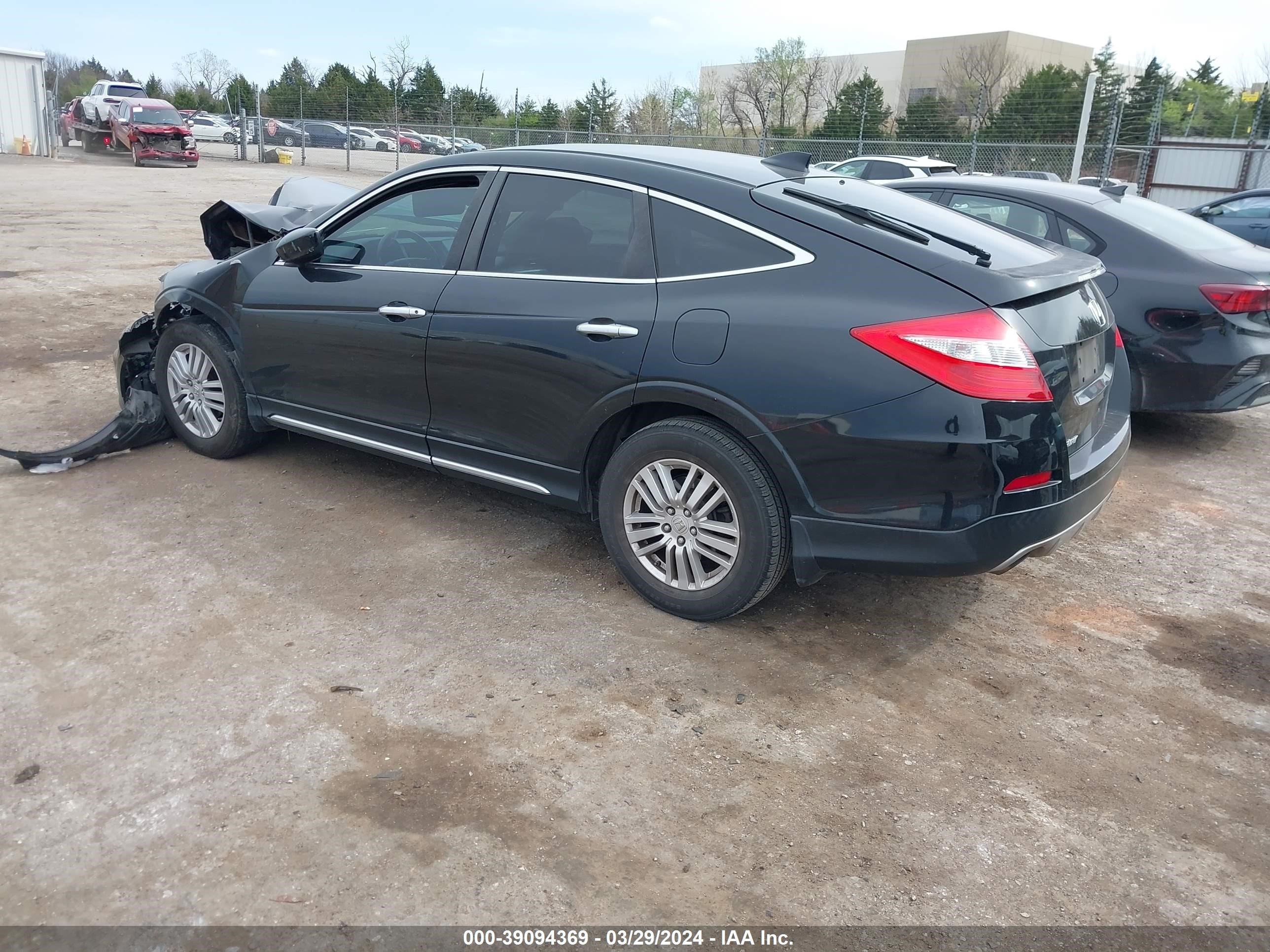 Photo 2 VIN: 5J6TF3H56DL003044 - HONDA CROSSTOUR 