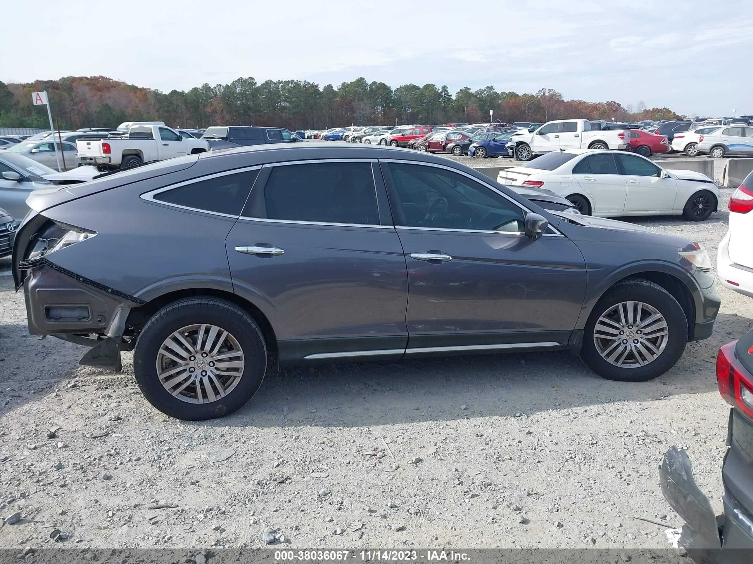 Photo 12 VIN: 5J6TF3H57FL001130 - HONDA CROSSTOUR 