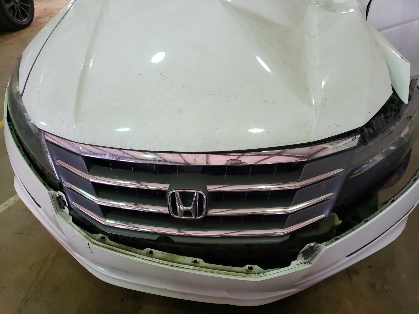 Photo 6 VIN: 5J6TF3H58CL001018 - HONDA CROSSTOUR 