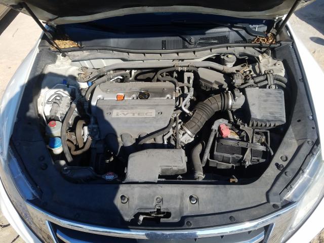 Photo 6 VIN: 5J6TF3H5XDL001197 - HONDA CROSSTOUR 