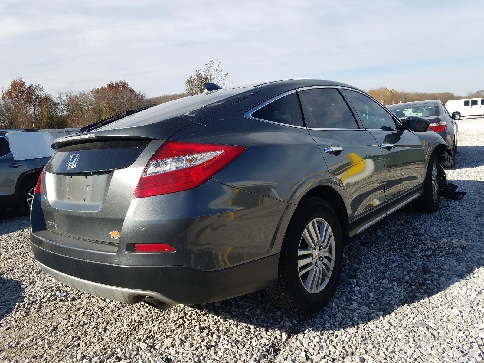 Photo 3 VIN: 5J6TF3H5XEL000570 - HONDA CROSSTOUR 