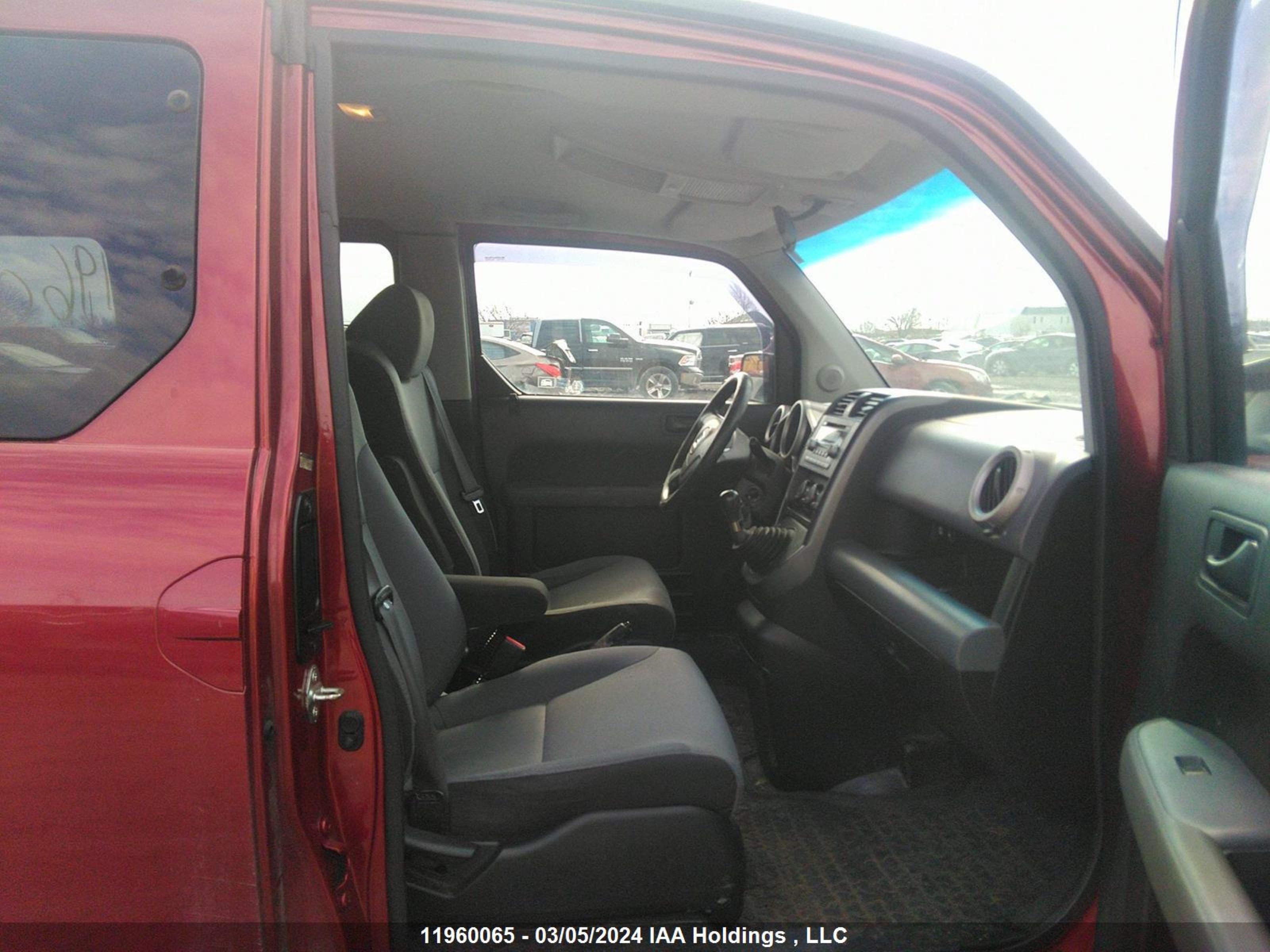 Photo 4 VIN: 5J6YH17777L800527 - HONDA ELEMENT 