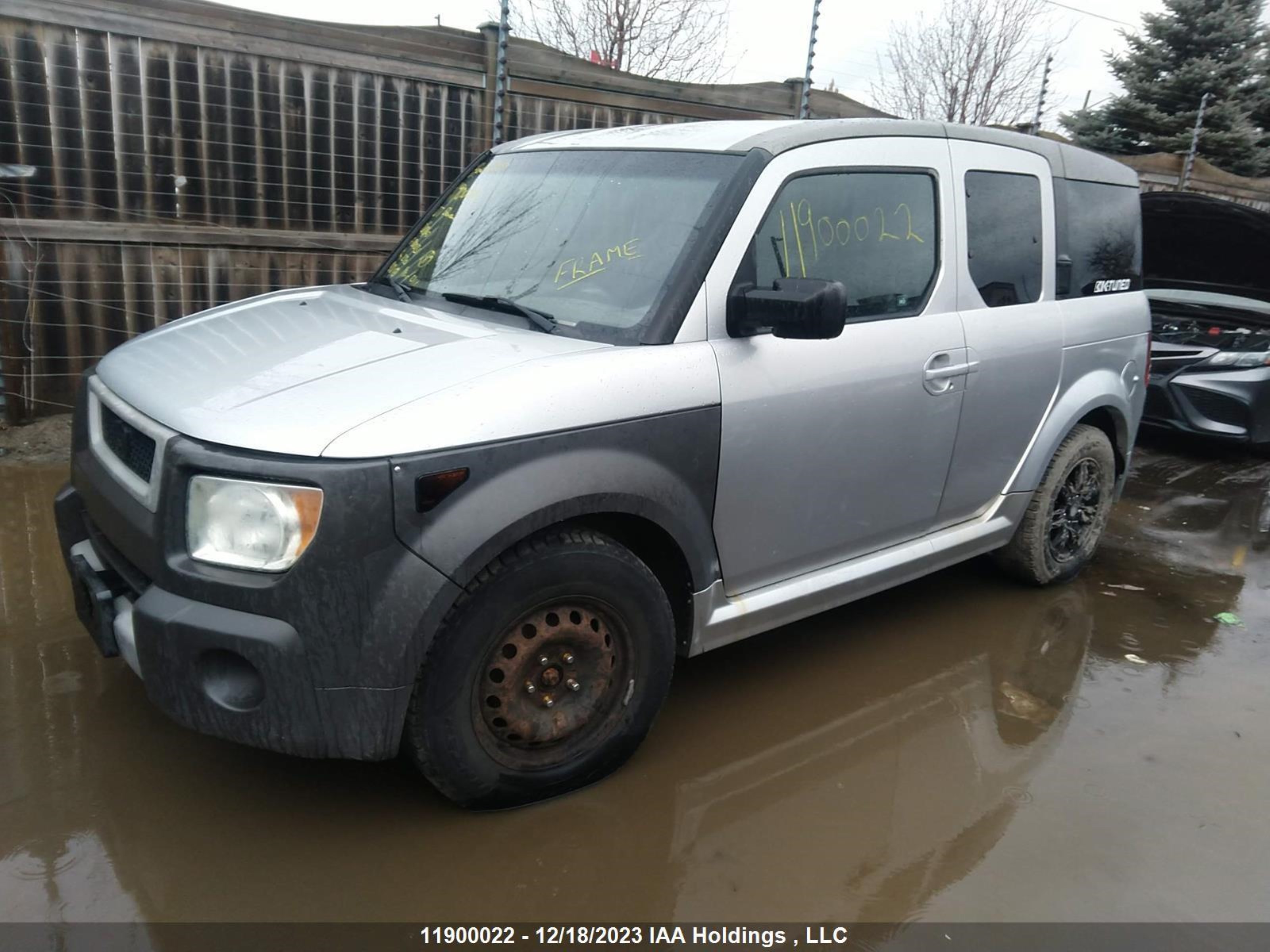 Photo 2 VIN: 5J6YH17927L800131 - HONDA ELEMENT 