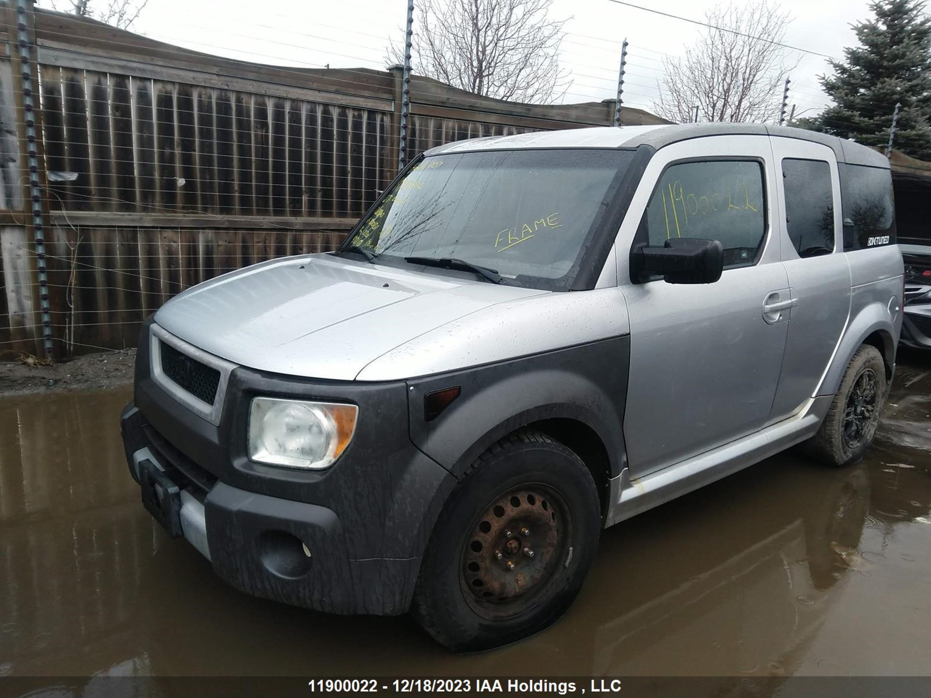 Photo 6 VIN: 5J6YH17927L800131 - HONDA ELEMENT 